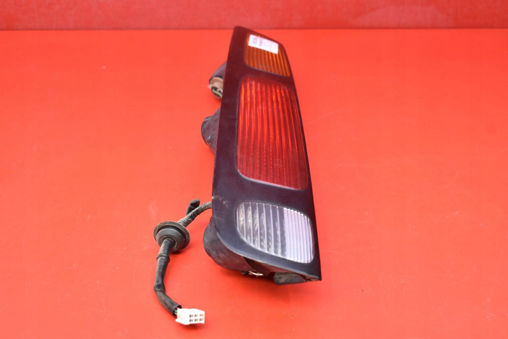 light left rear part rear TOYOTA COROLLA E11 KOMBI 97-02