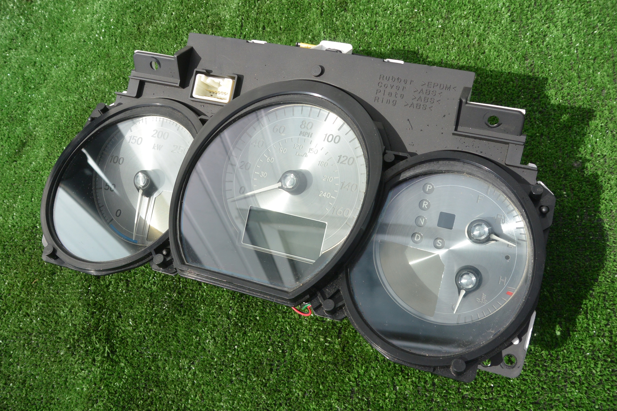 dials dials LEXUS GS III 450H UK