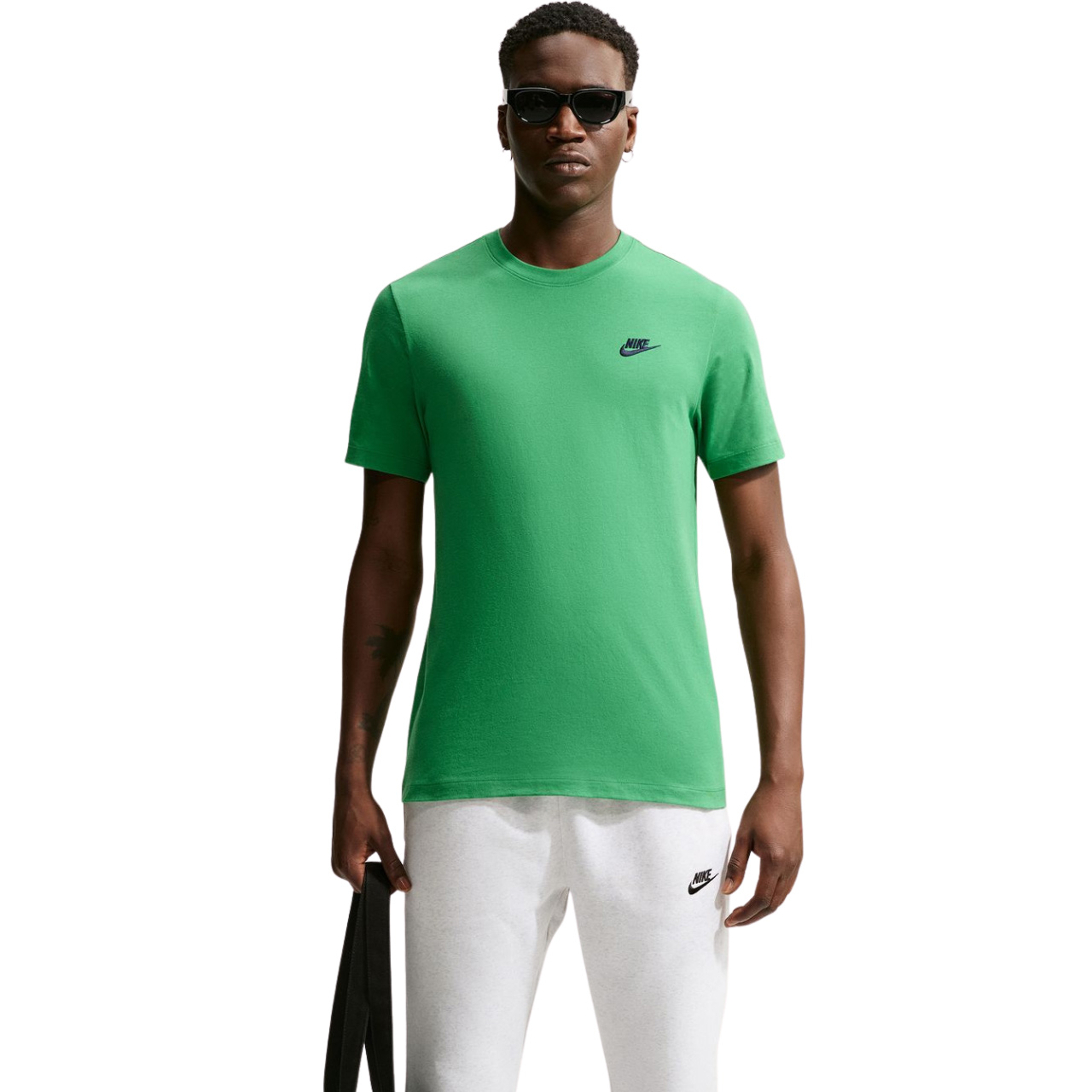 Tričko Nike Club Tee zelené AR4997 306 M