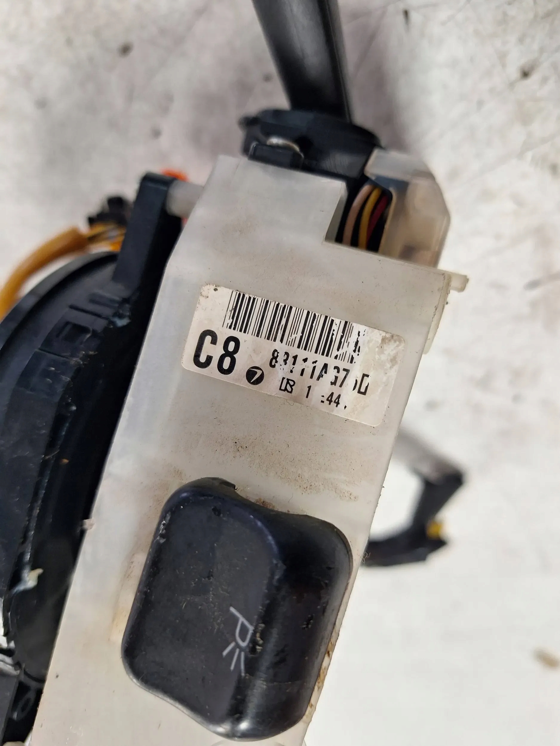 DEVIO LUCI TERGICRISTALLO TERGI DEVIO LUCI DEVIO 83111AG76 Subaru Legacy Outback 03-09