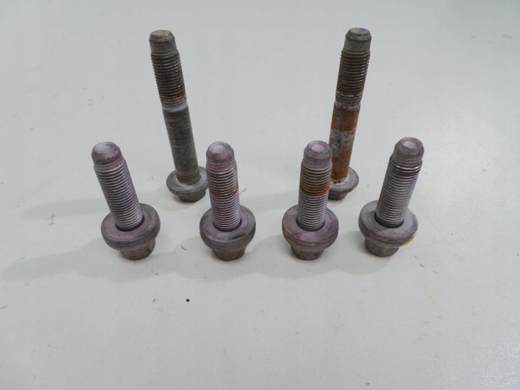 SX4 S-CROSS 16r ŚRUBY SANEK PRZÓD PRZEDNIE