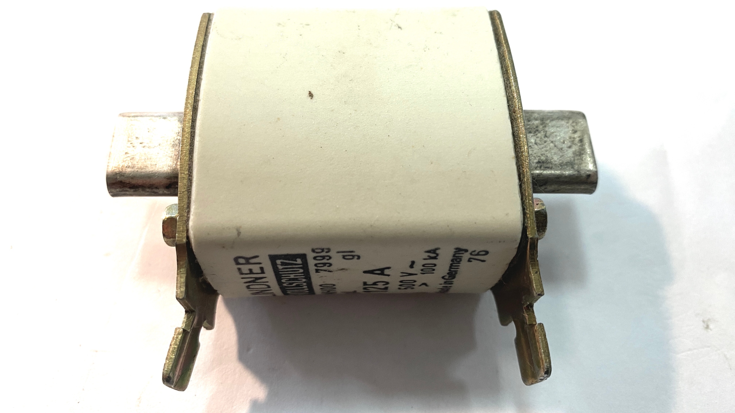 Bezpiecznik Lindner Vollschutz NH00 7999 125A 500V Numer katalogowy części NH00 7999