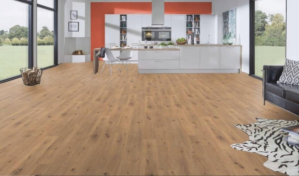 Panele Podłogowe Dąb Dziki Naturalny EPL182 Egger AC5 10 mm V4 1.75m2 V-fuga Czterostronna