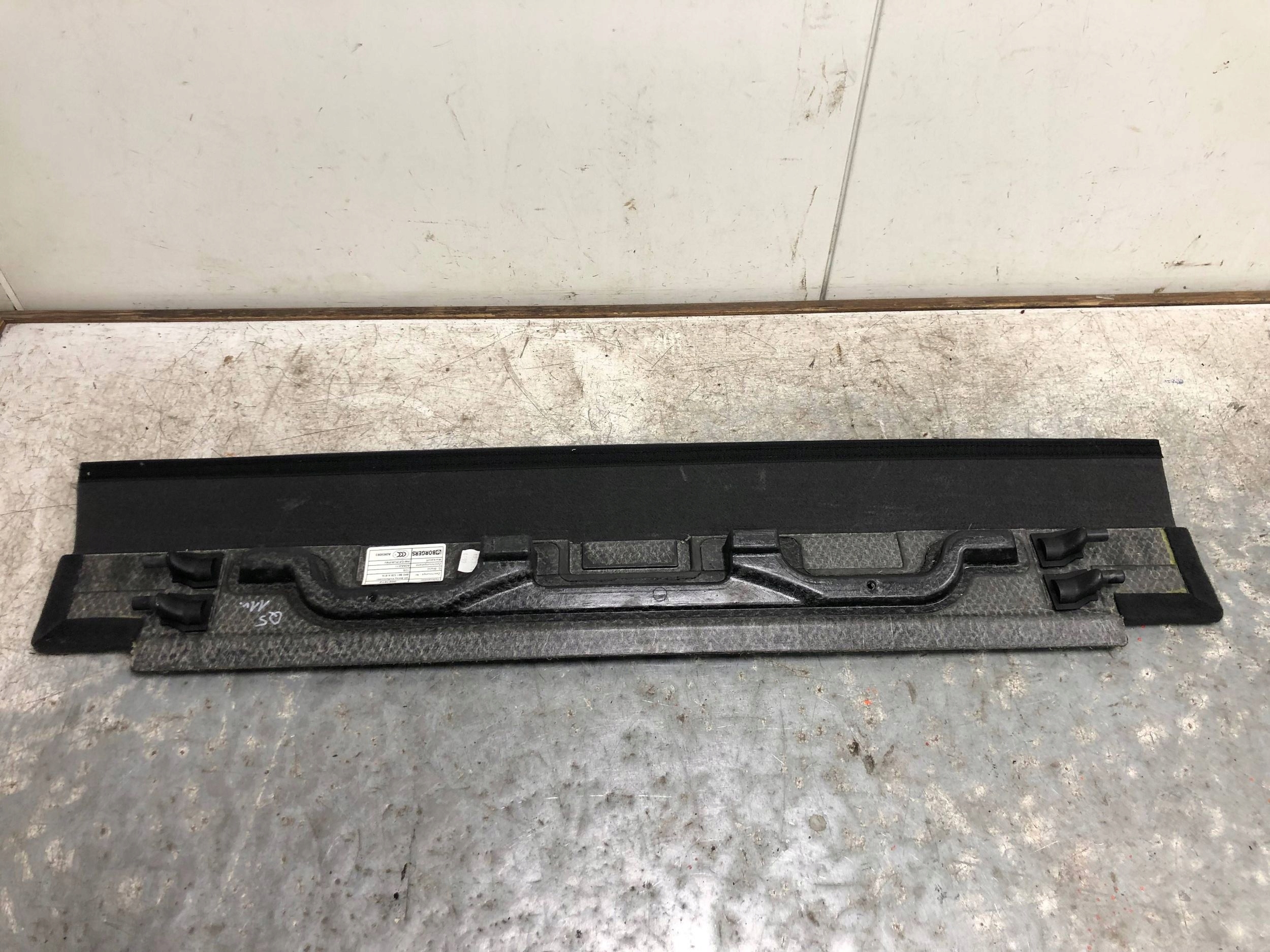Blende Abdeckung des Bodens Kofferraum AUDI Q5 8R0861529A
