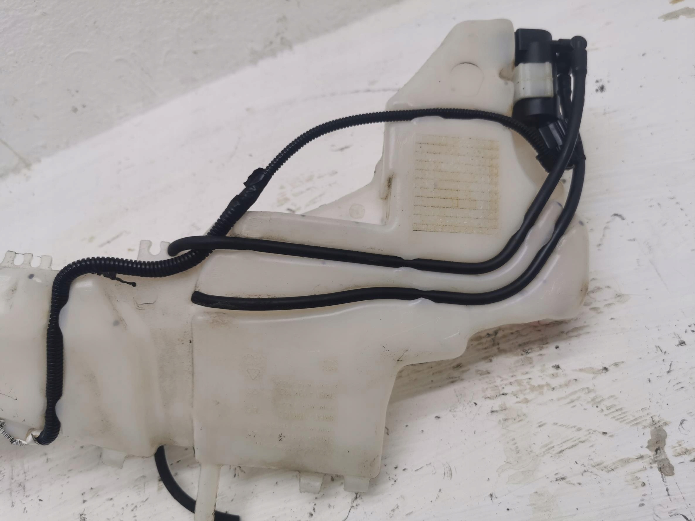 Behälter Spritzdüse FORD KUGA MK1 3M51-13K163-A