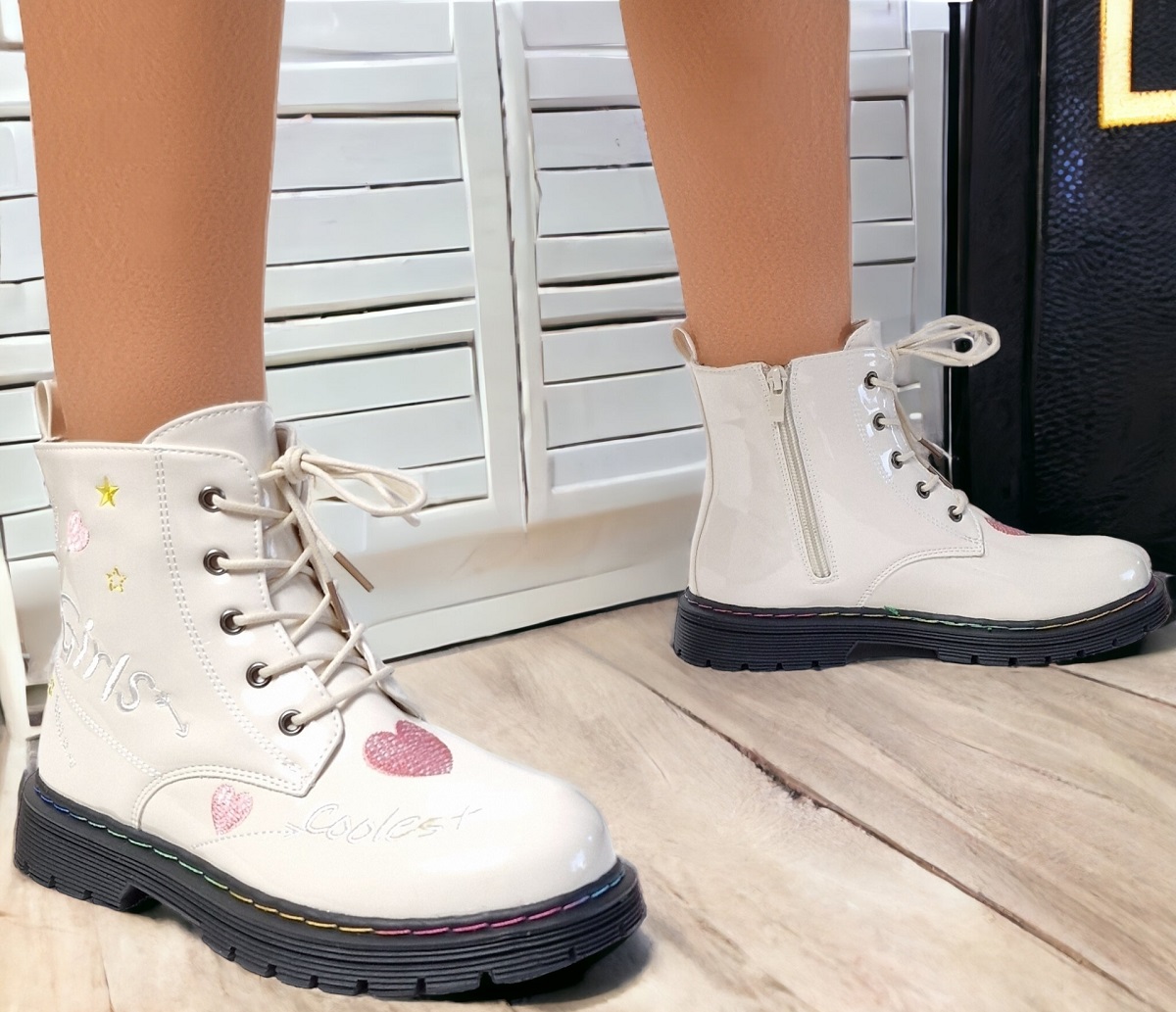 Kozaczki Zamek Kremowe Śniegowce Futerko Botki Dziewczęce Ocieplane *36* Długość wkładki wew. 23 cm