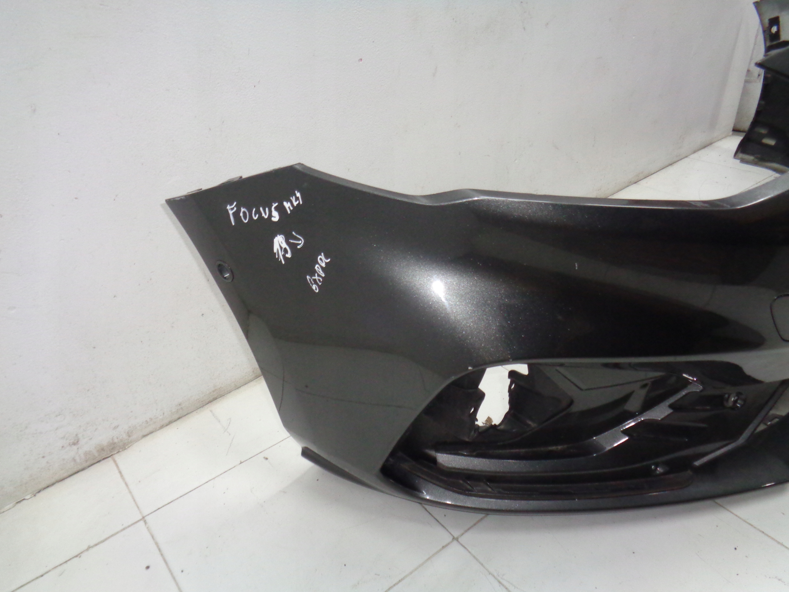 FORD FOCUS 4 MK4 STOSSSTANGE VORNE 6XPDC 18R>