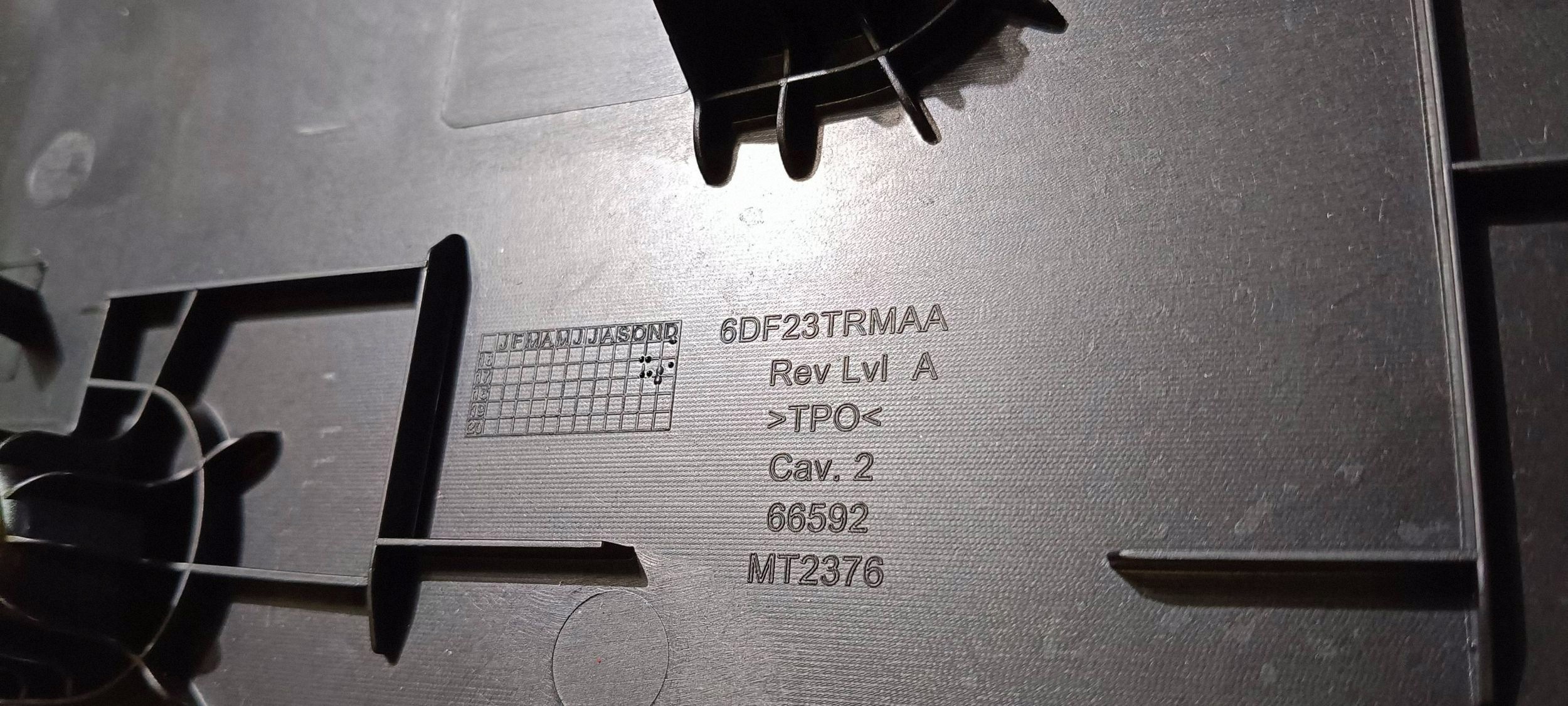 tapisserie panel couverture latérale/côté du capot coffre Dodge Durango 2016
