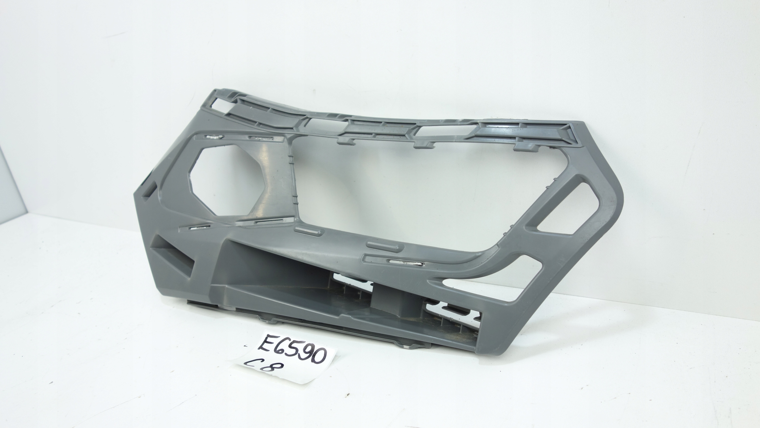 bumper bracket left front SKODA KODIAQ LIFT 21- 565807055A