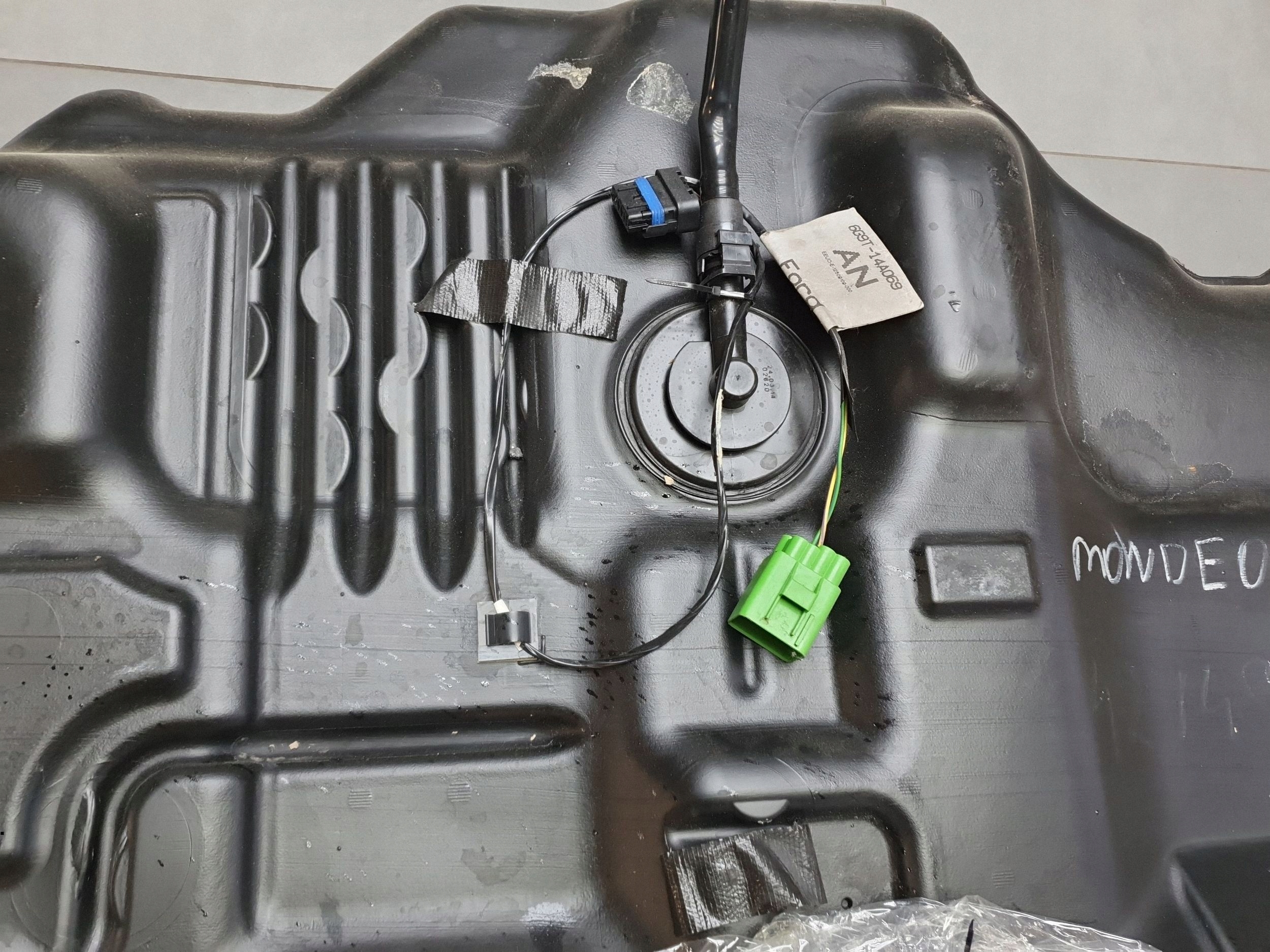 Ford Mondeo MK IV 2.0 TDCI tank 6G919002CJ