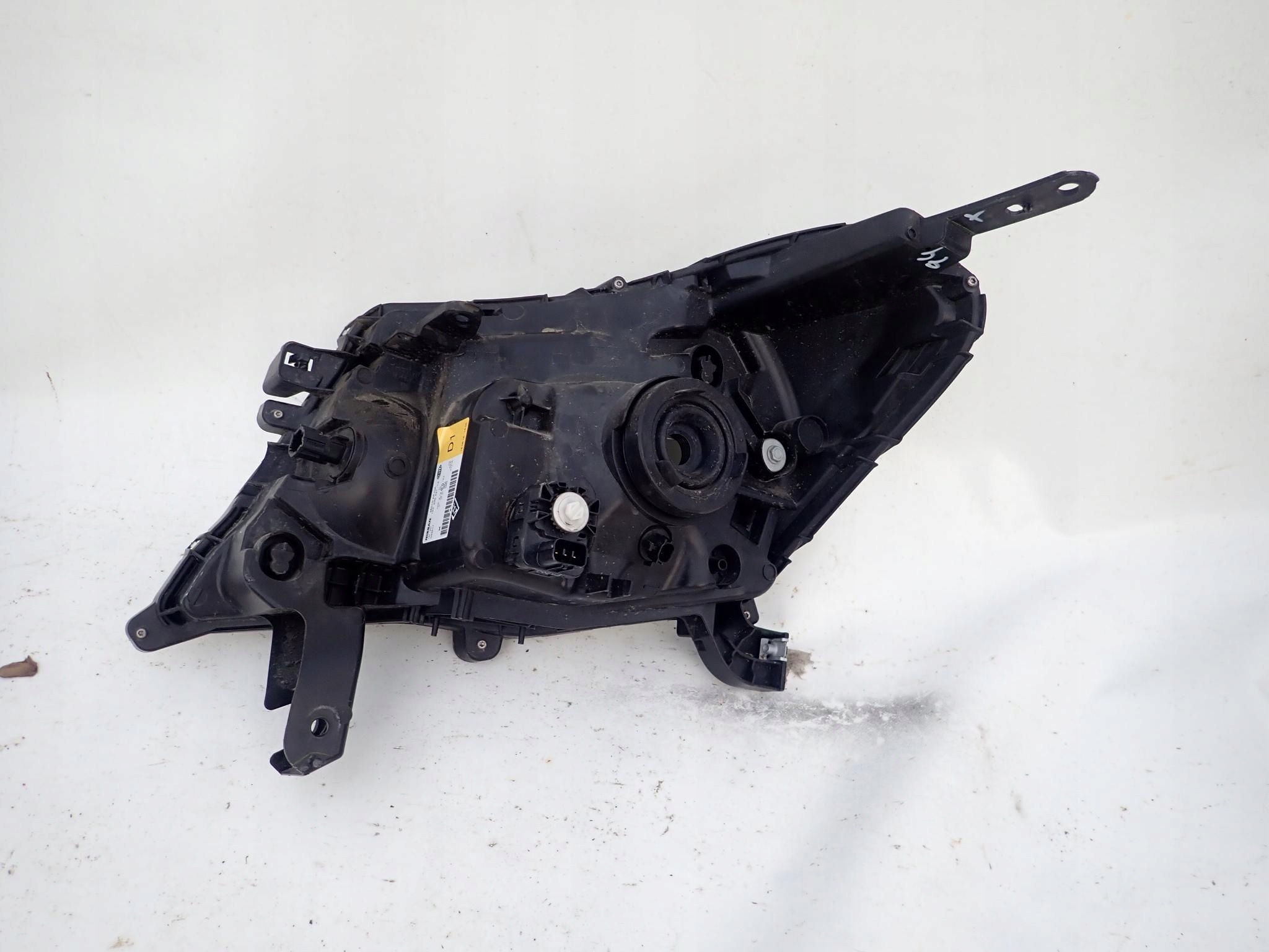 NISSAN NAVARA IV 4 14- light front front right