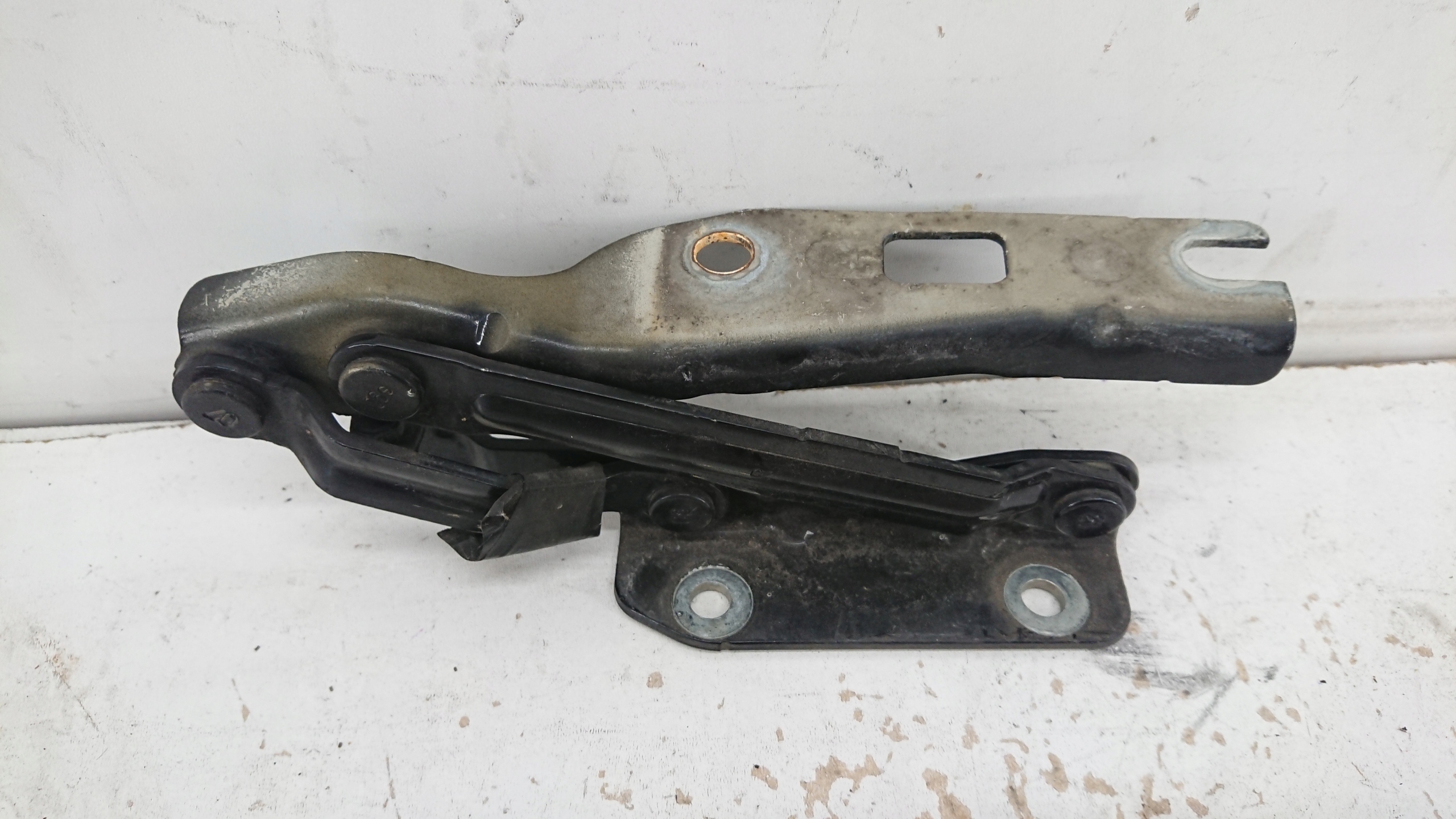 VW Eos 1Q0 hinge bonnets right
