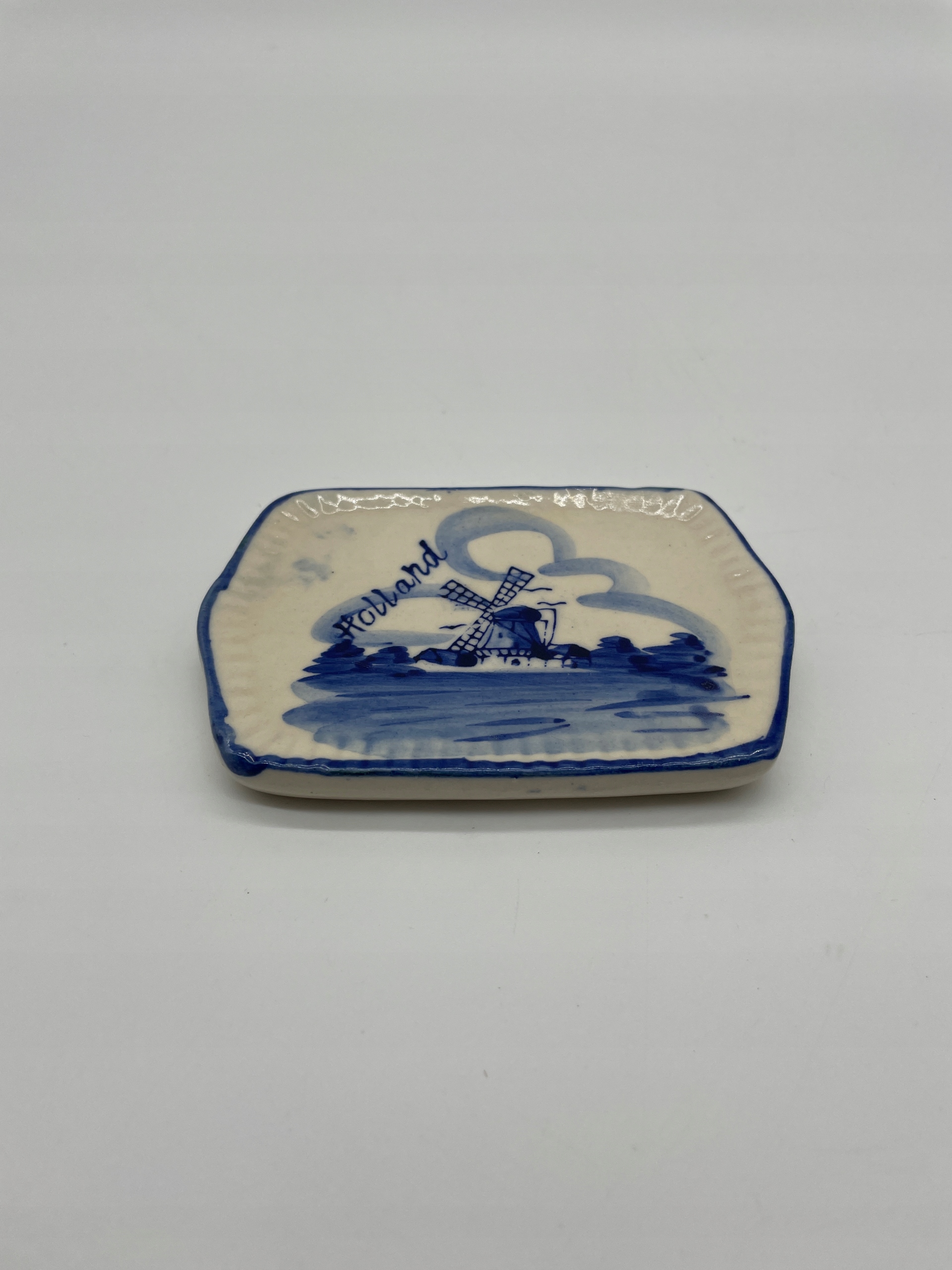 Talerzyk ceramiczny RVS Holland niebiesko-bialy wiatrak 10,5x7 cm