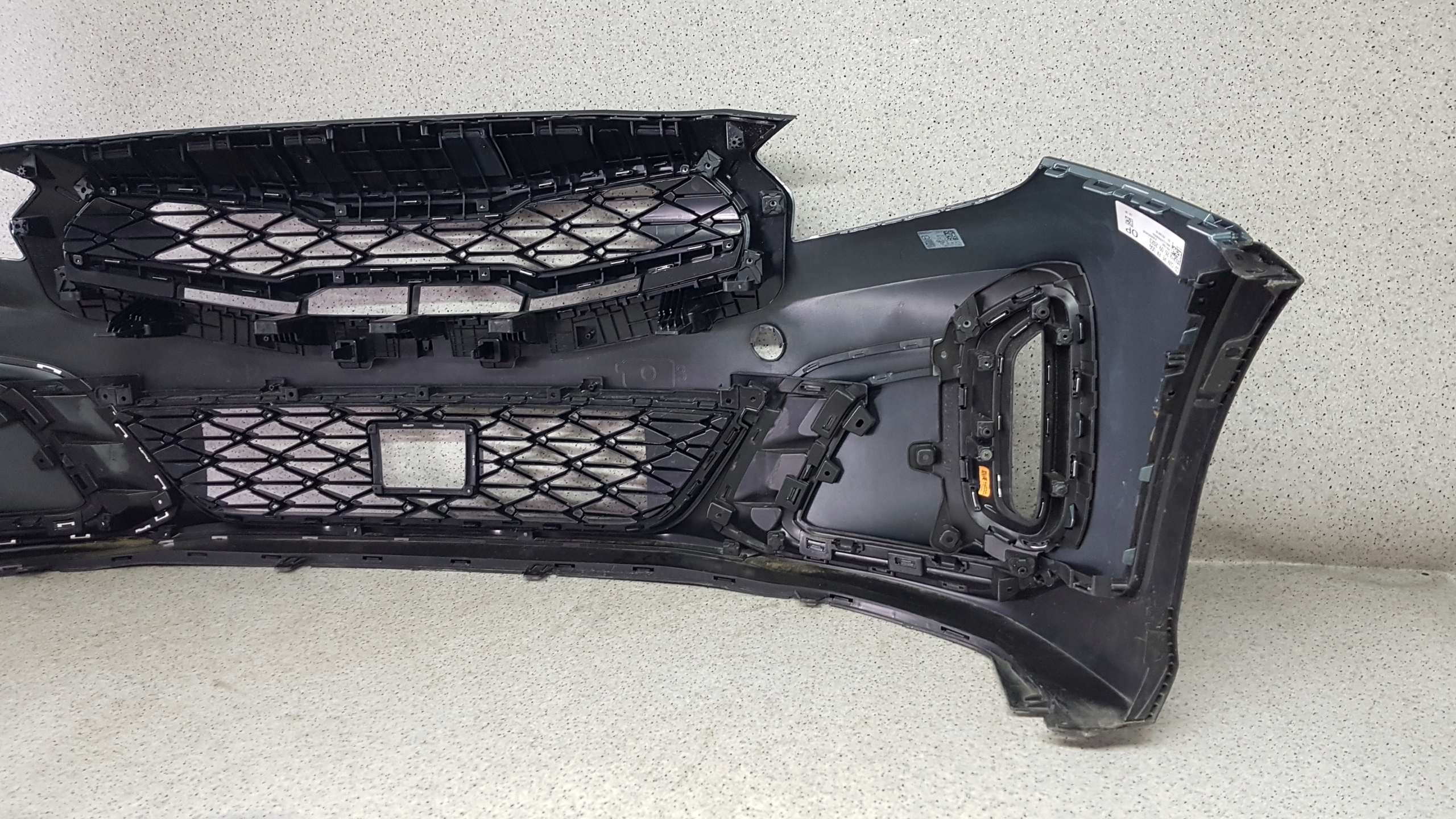 KIA X CEED GT LINE 2022 - bumper front 9517
