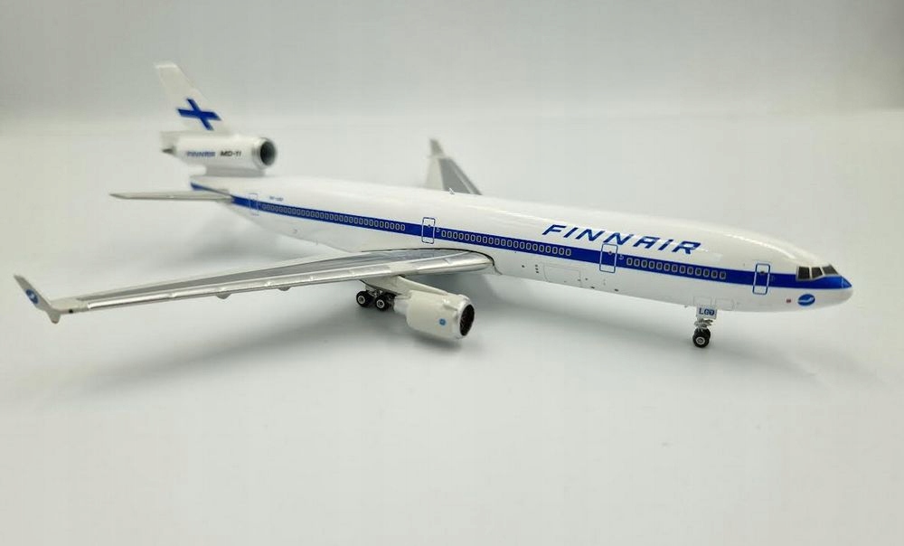Model letadla Douglas MD11 Finnair 1:400 Phoenix