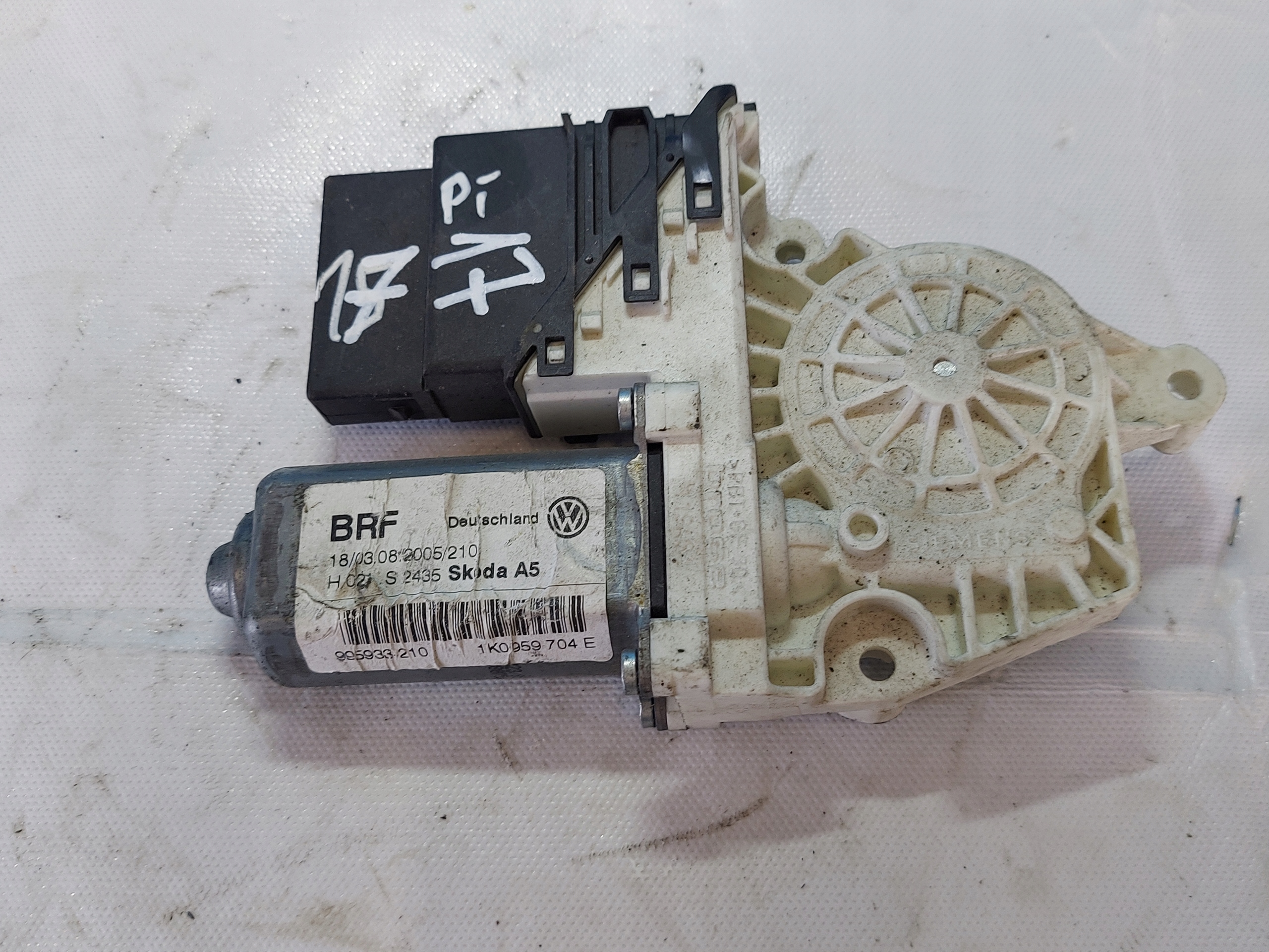 engine lifting windows OCTAVIA II 993425200 right rear part