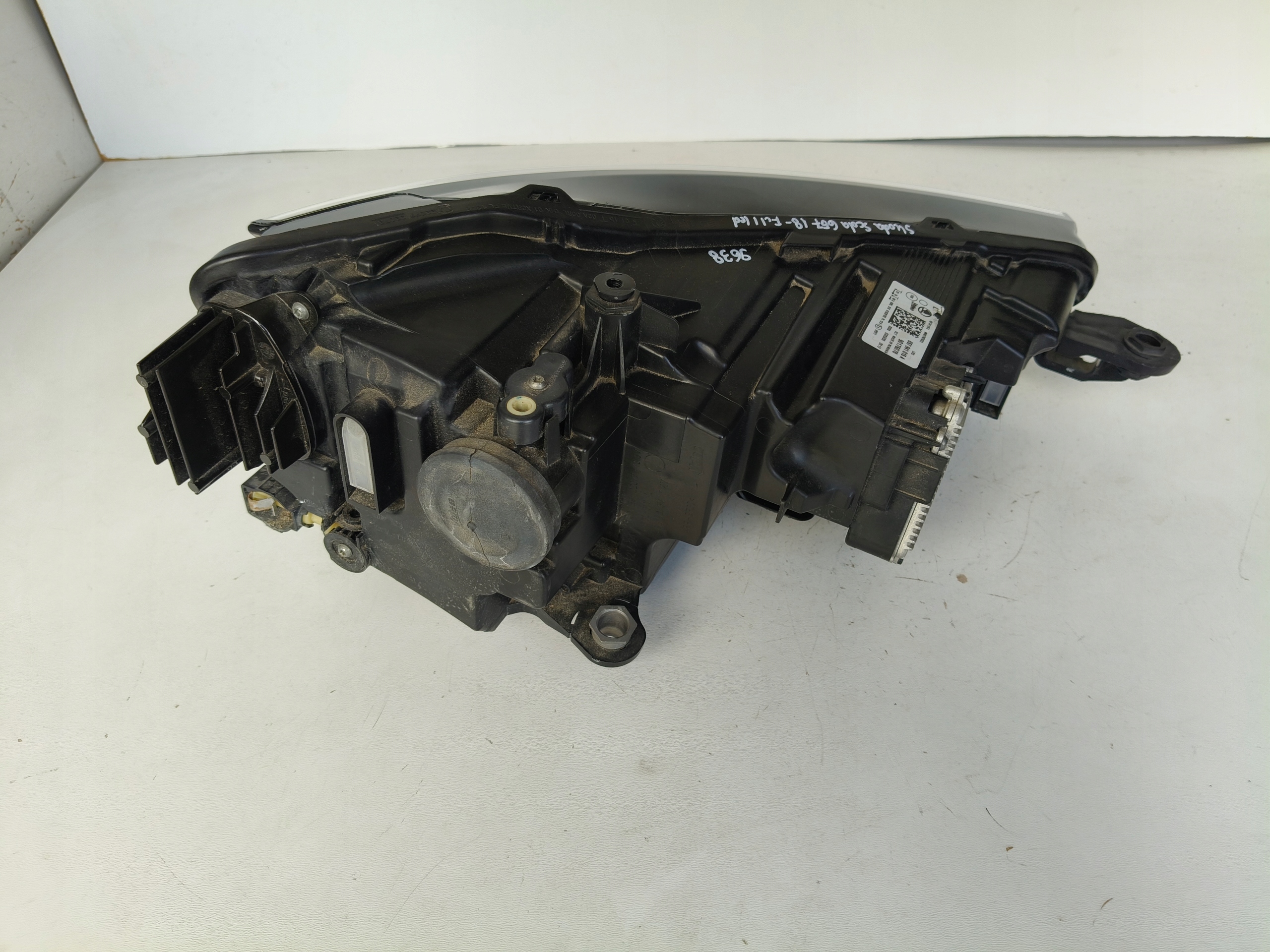 light left REFLEKTOR SKODA SCALA 657 18- FULL LED