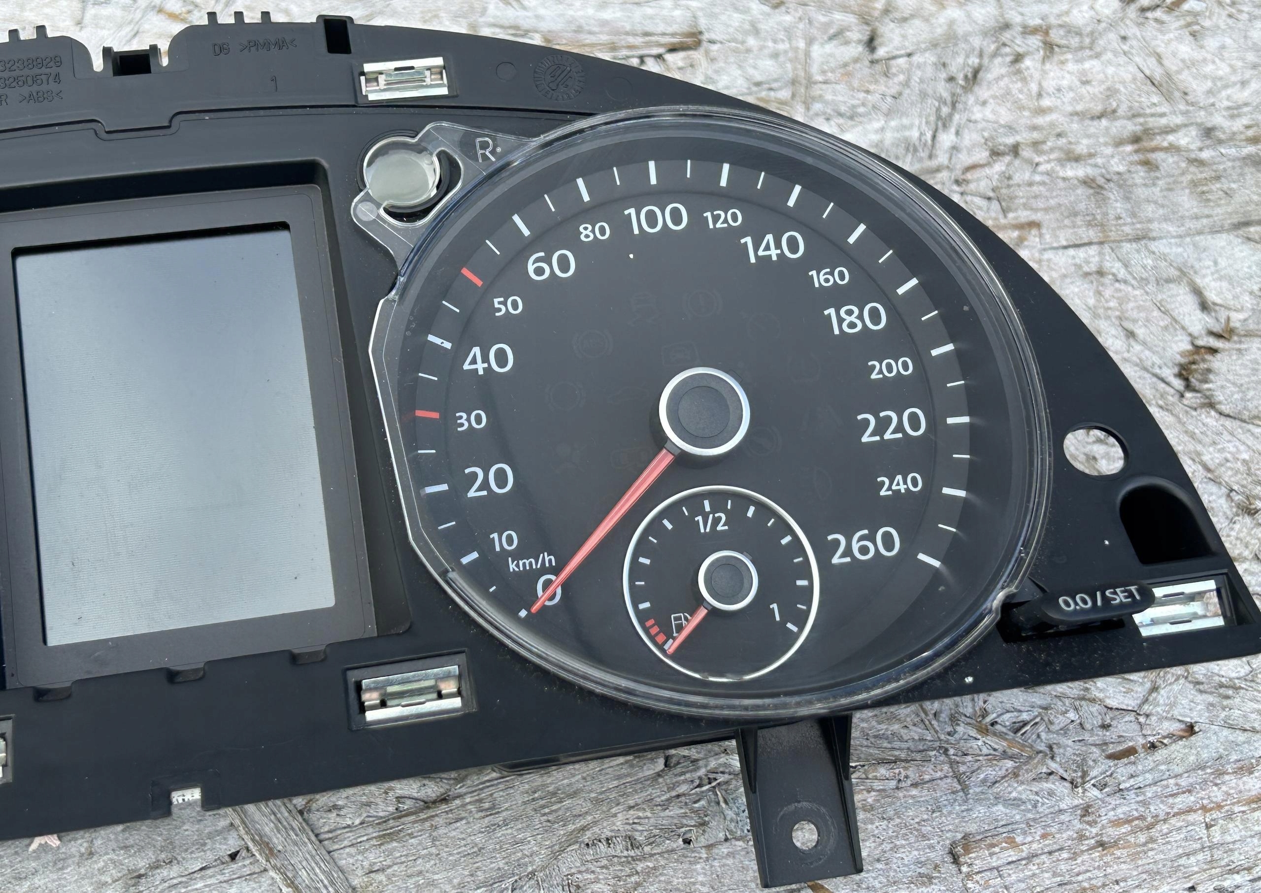 dials dials VW PASSAT B7 2.0 TDI 10-14 3AA920870D EUROPA