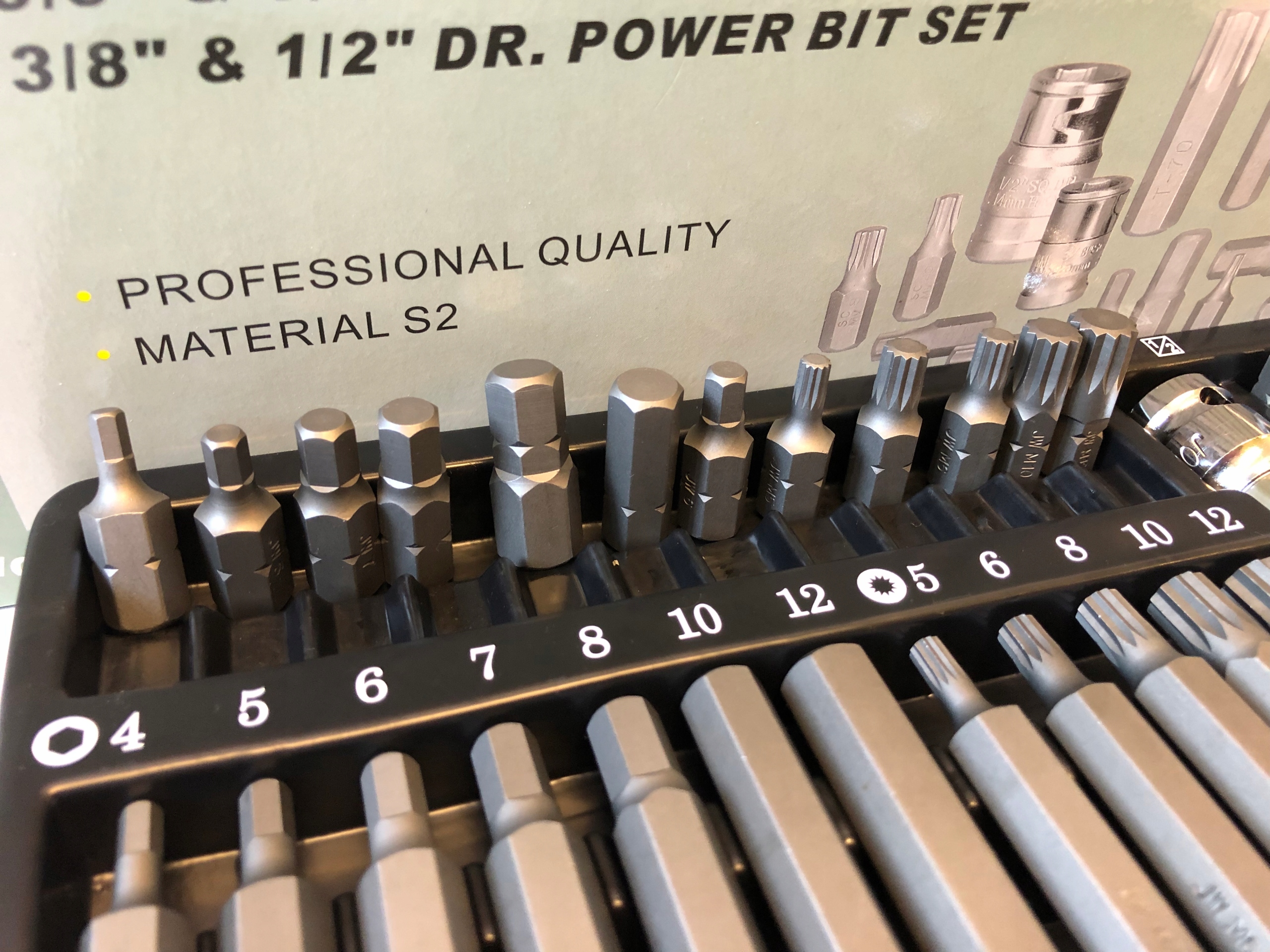 416dc6b14d12a74fba1eef74c049