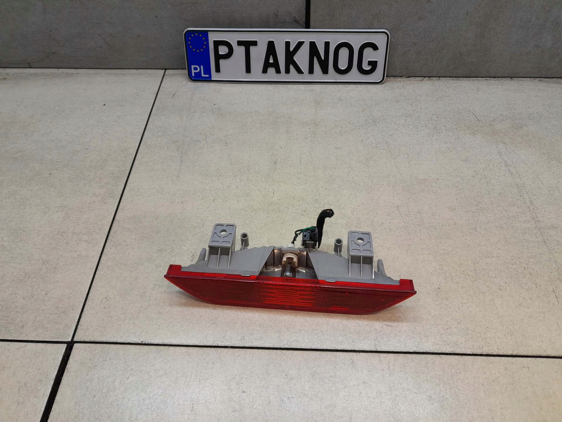 SWIATO STOPU HYUNDAI GETZ 1.1 927501C0