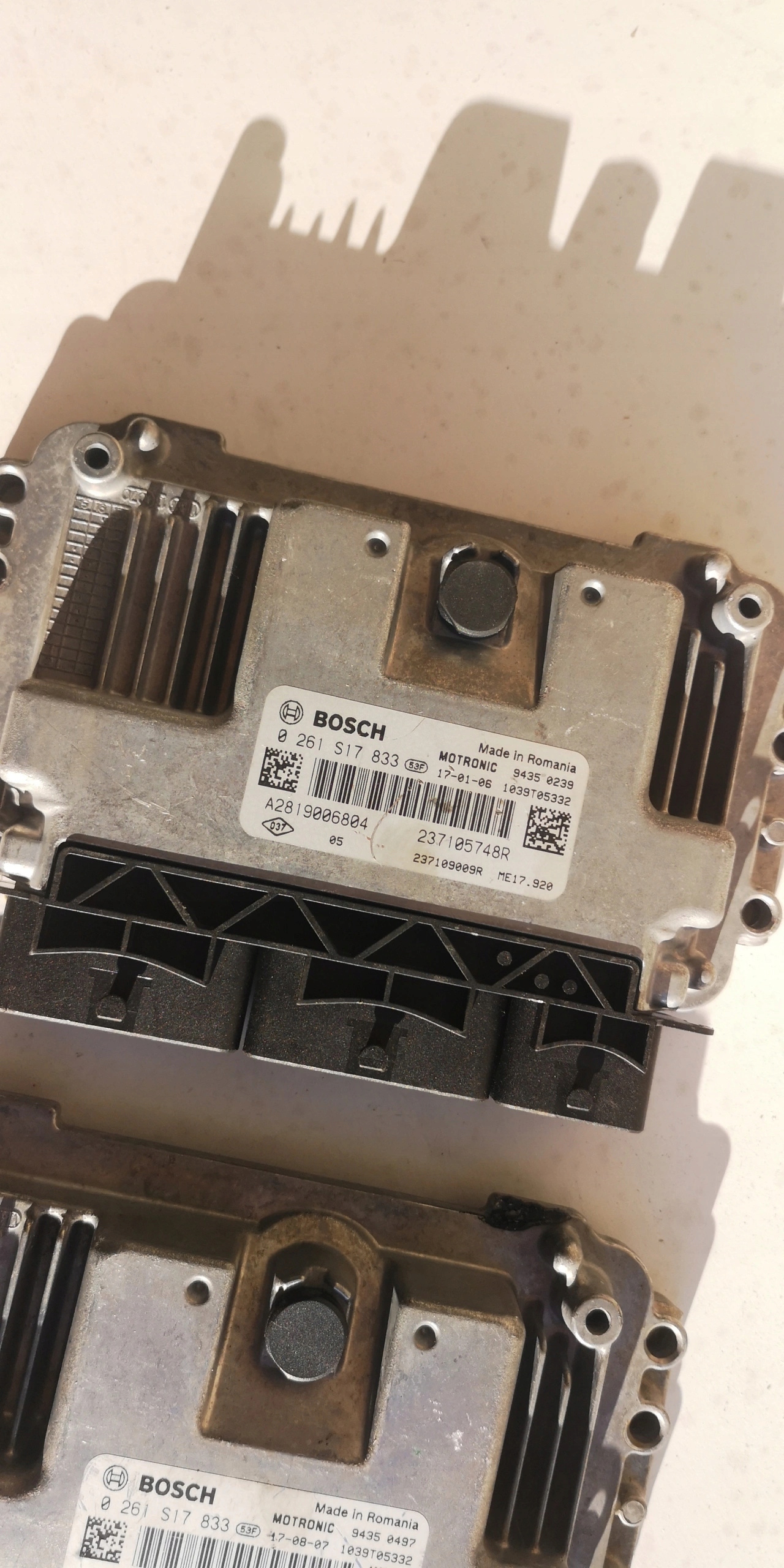 SMART FORFOUR TWINGO Computer ECU 0261S17833 A2819