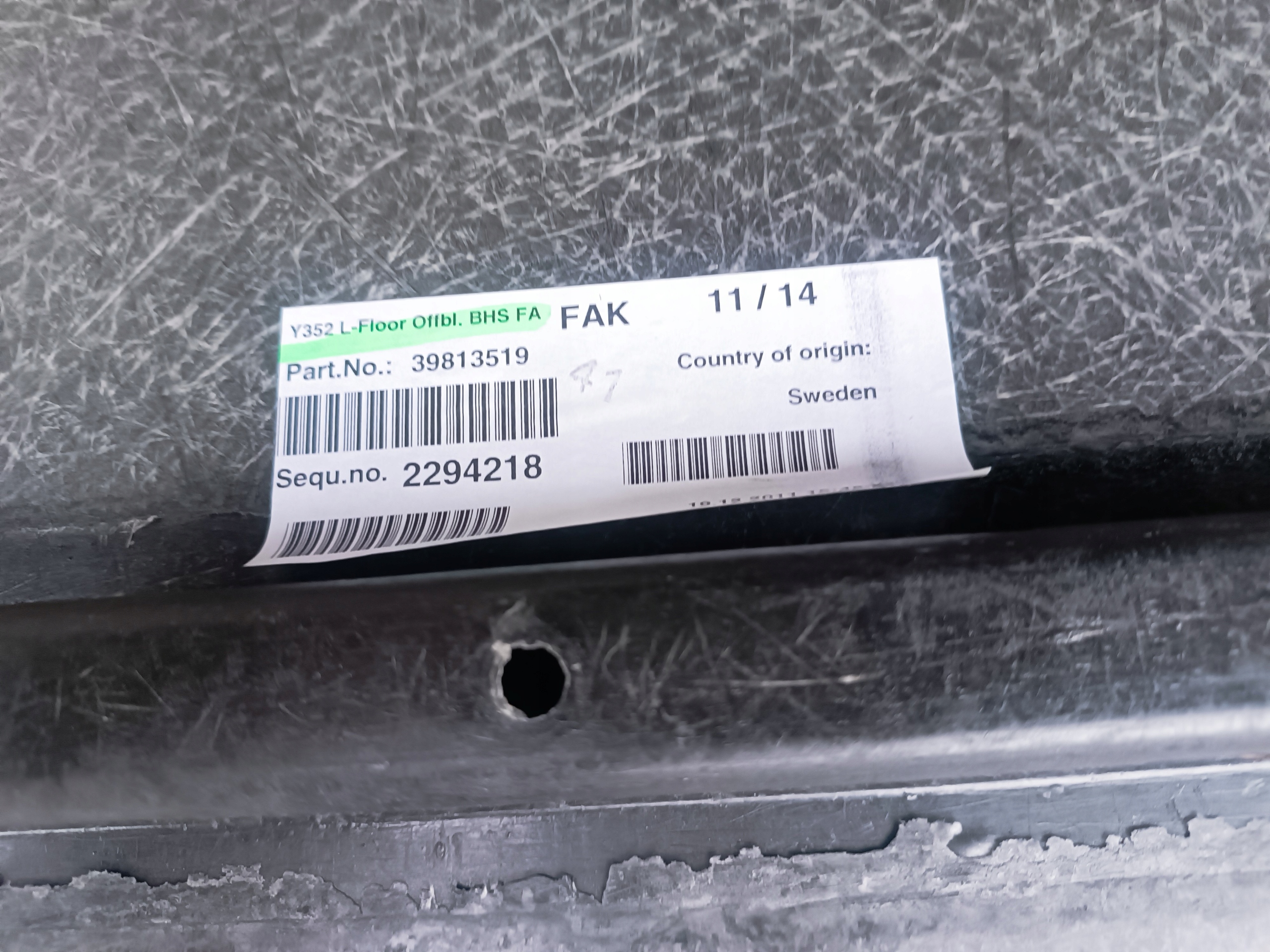 volvo V60 багажника 39813519
