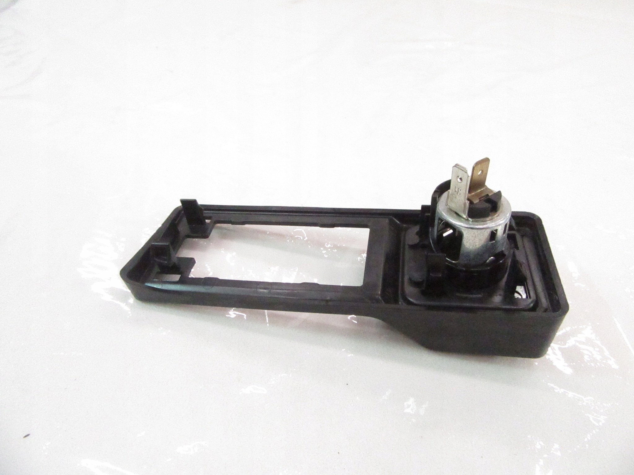 adapter zapalniczki boot BMW e81 e87