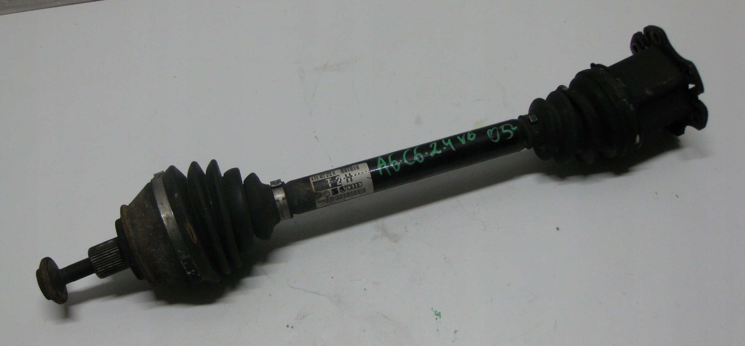 AUDI A6 C6 2.4 6V 05R semi-axis right front 4F0407272H