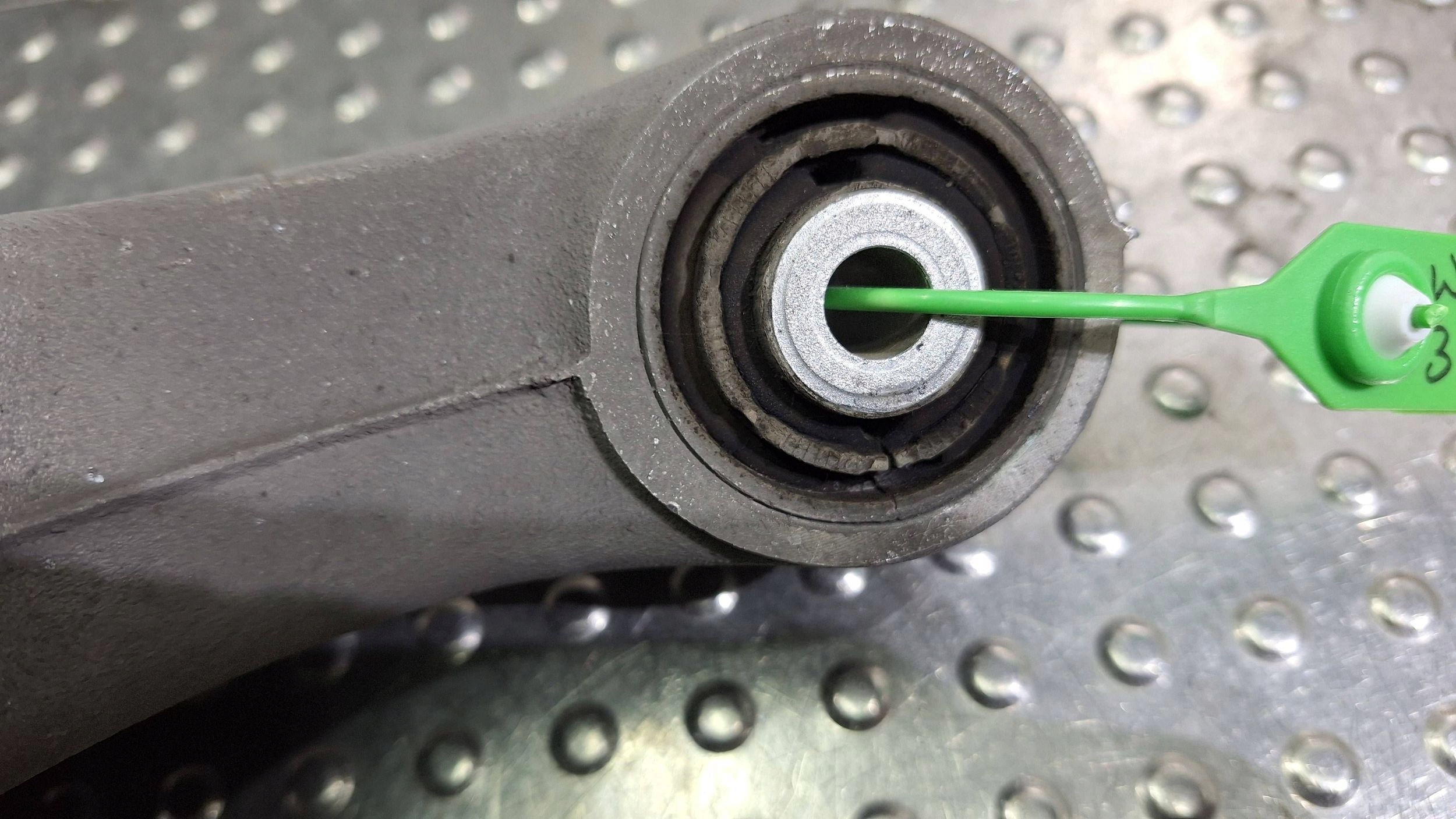 Querlenker Achsträgers links heck 8K0505311J AUDI A4 B8 A5 8T Original