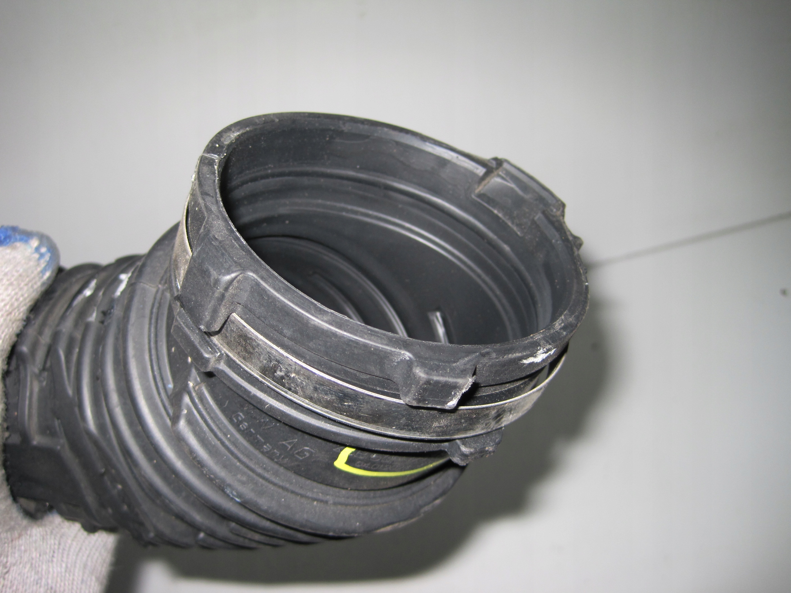 trouba intercoolera hadice SKODA KODIAQ 5QF129654AC