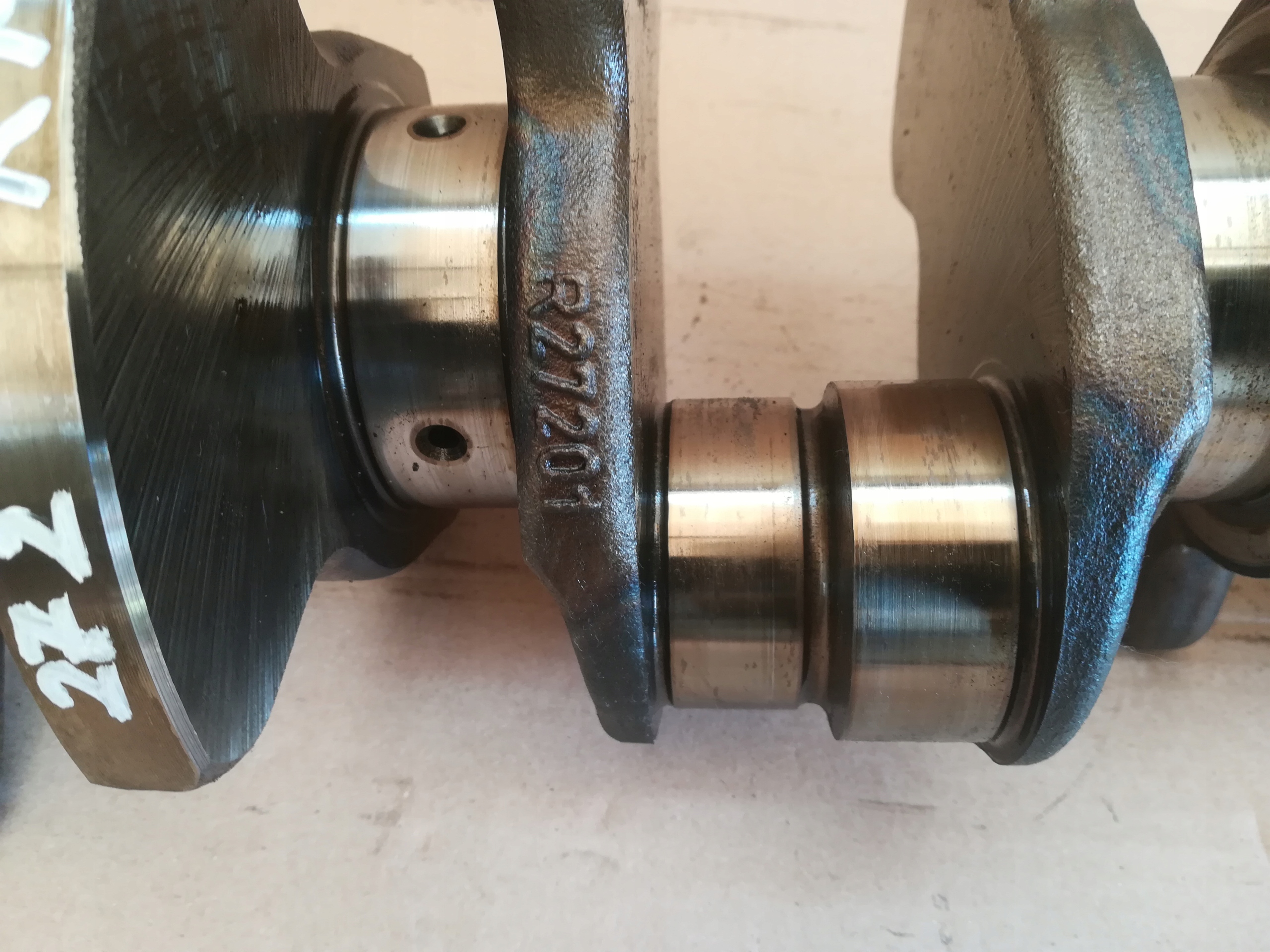 MERCEDES WAŁ KORBOWY R27201 NOMINAŁ 27208200406 Producent części Mercedes-Benz OE