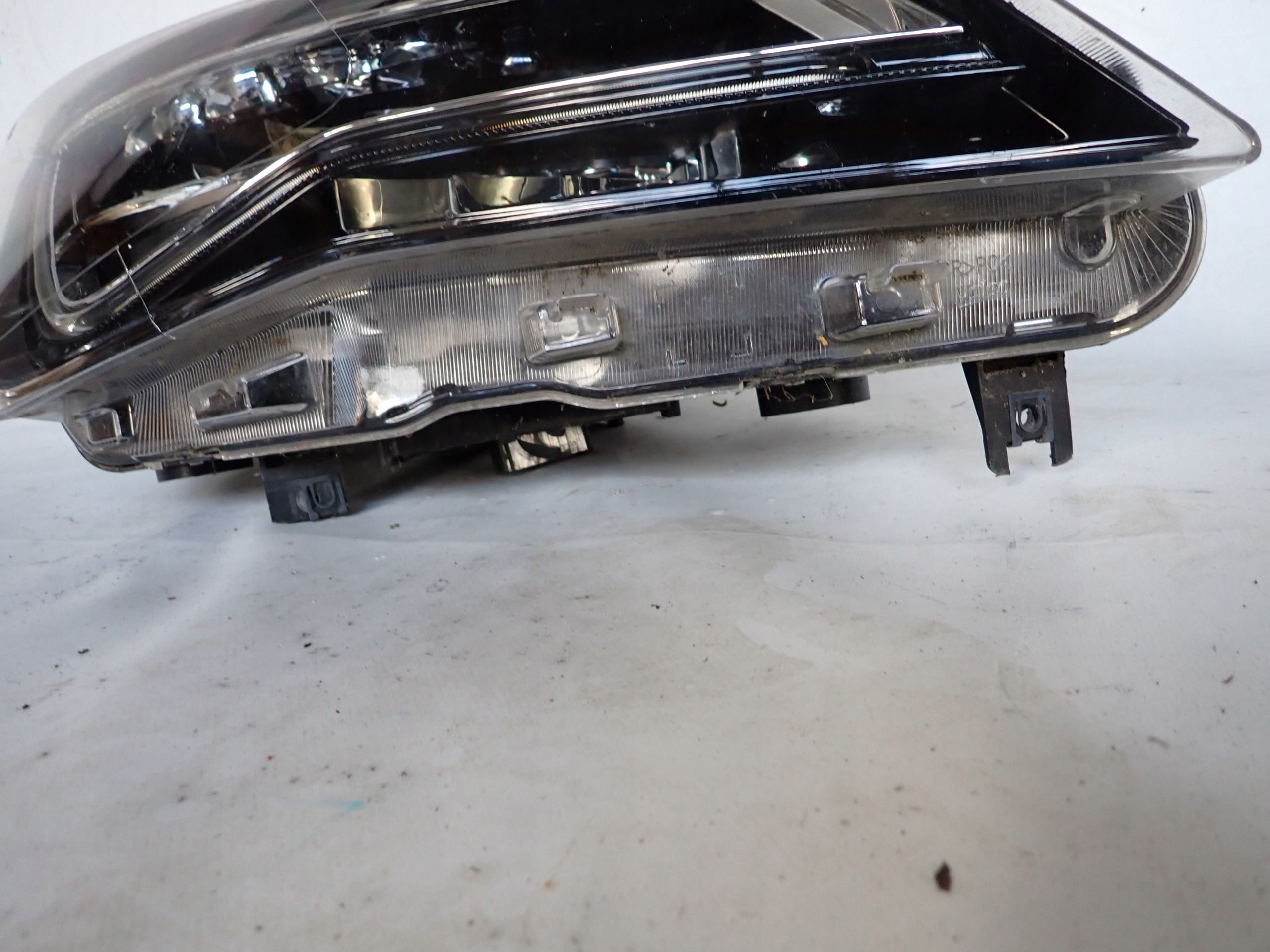 SEAT ATECA 16-> light LED right front front 576941008D