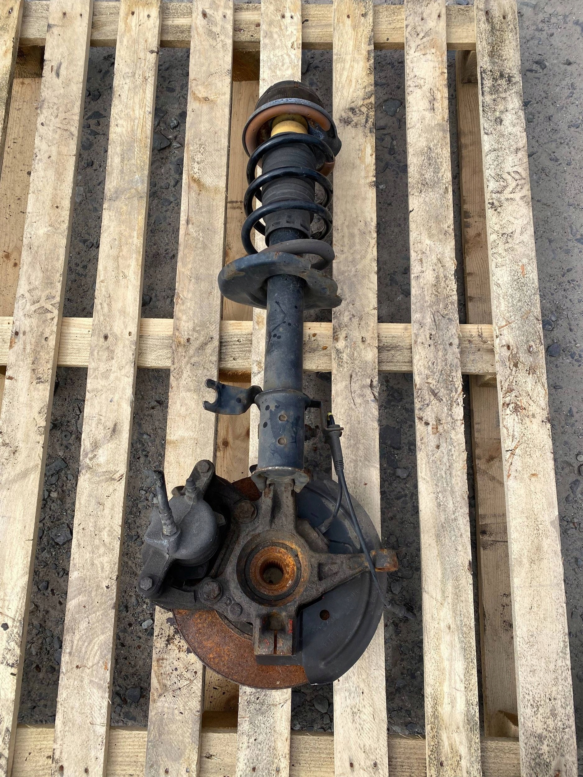 DACIA DOKKER and LIFT 1.5 DCI McPherson swing shock absorber right front