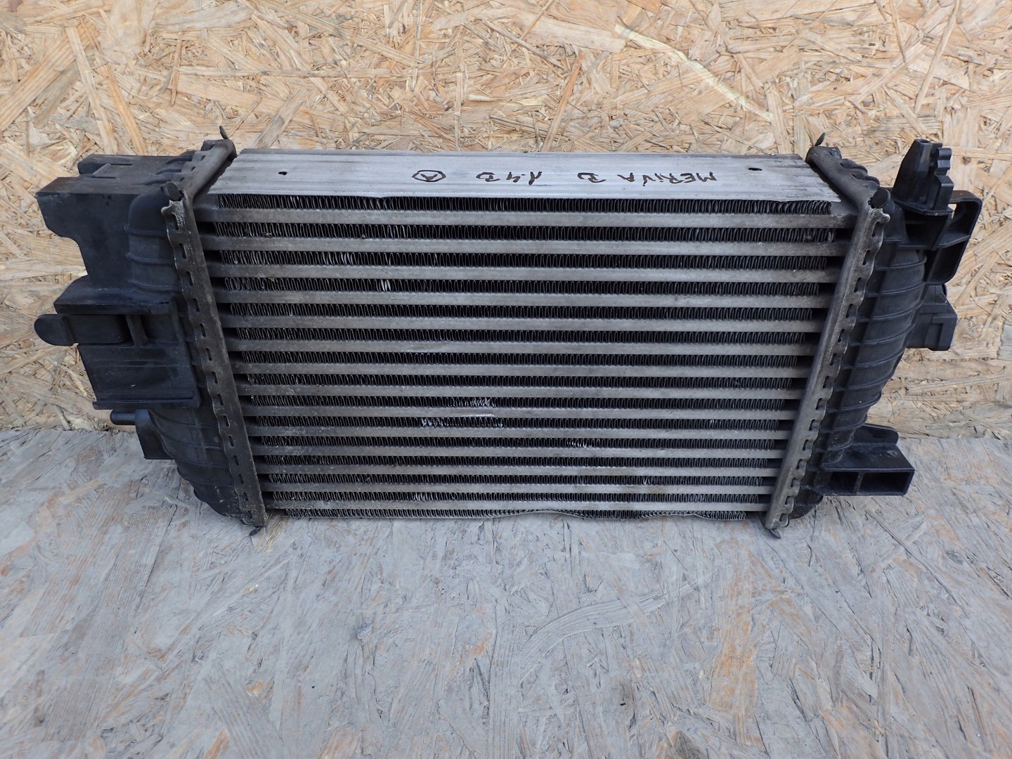 intercooler radiator OPEL MERIVA B 2010