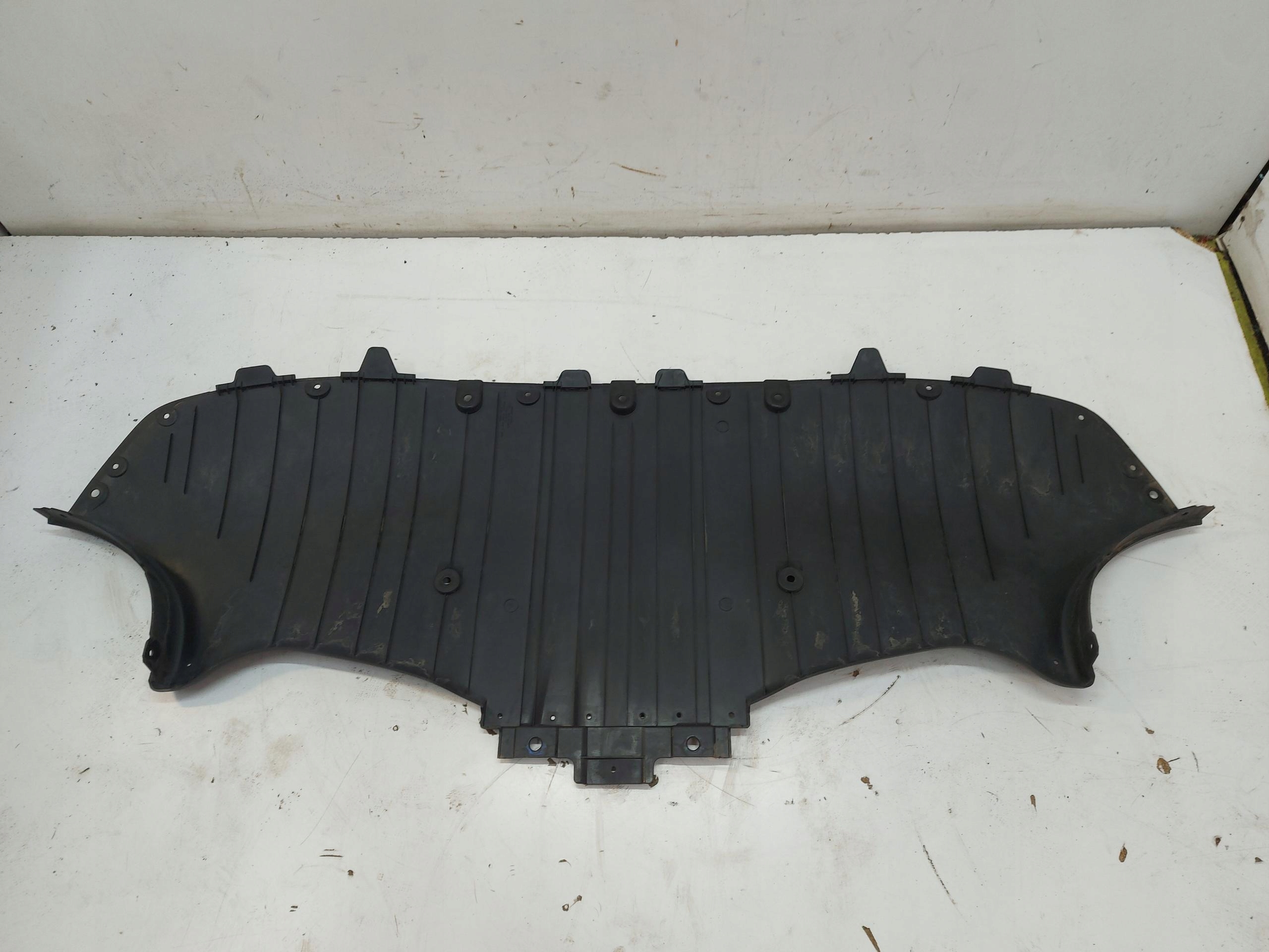 TESLA MODEL Y 2024R Blende Abdeckung abdeckung unter Stoßstange 1638051-00-B