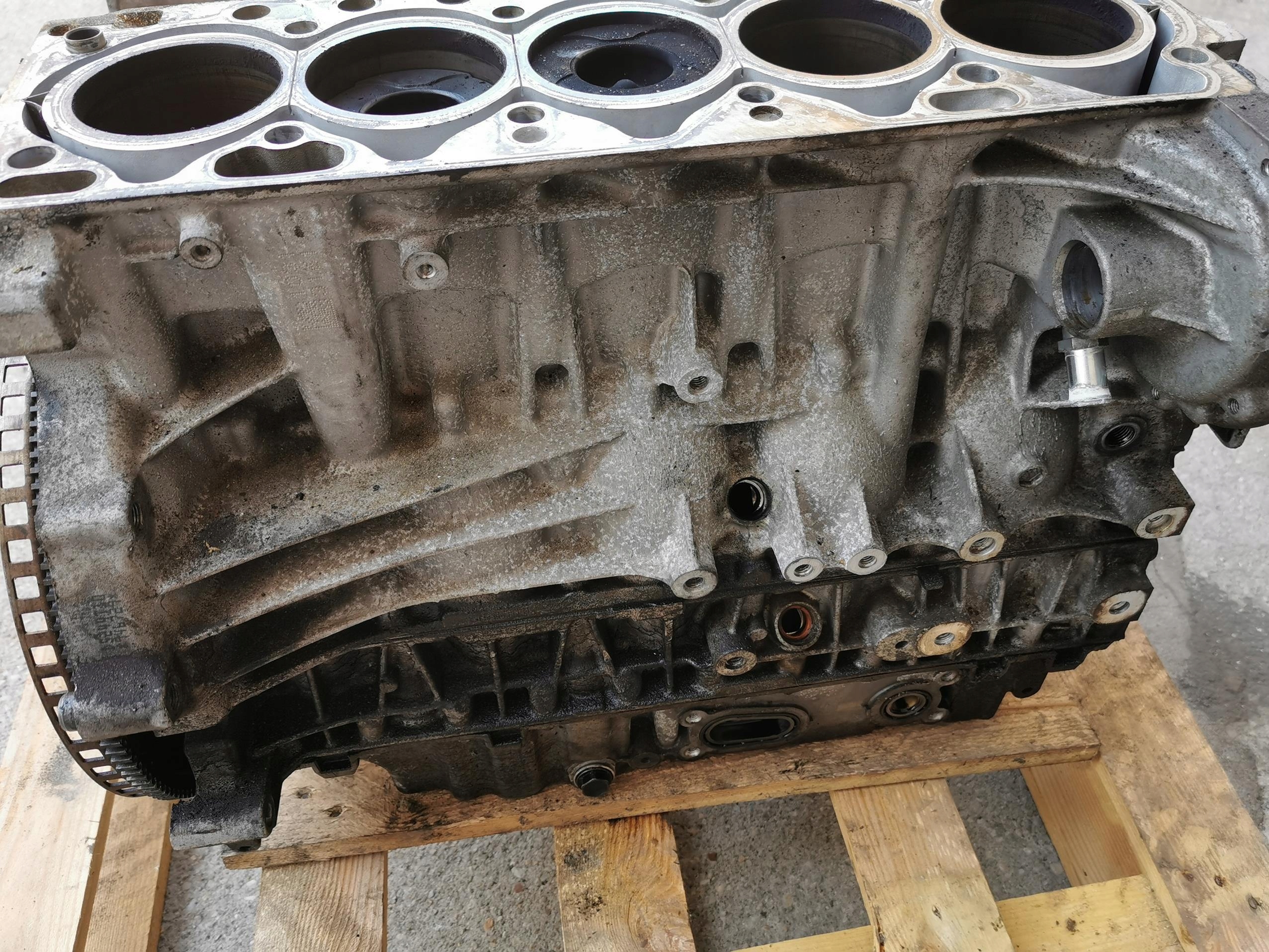 BLOK SILNIKA VOLVO V60 II 2.4D 204KM D5244T10 Numer katalogowy oryginału D5244T10