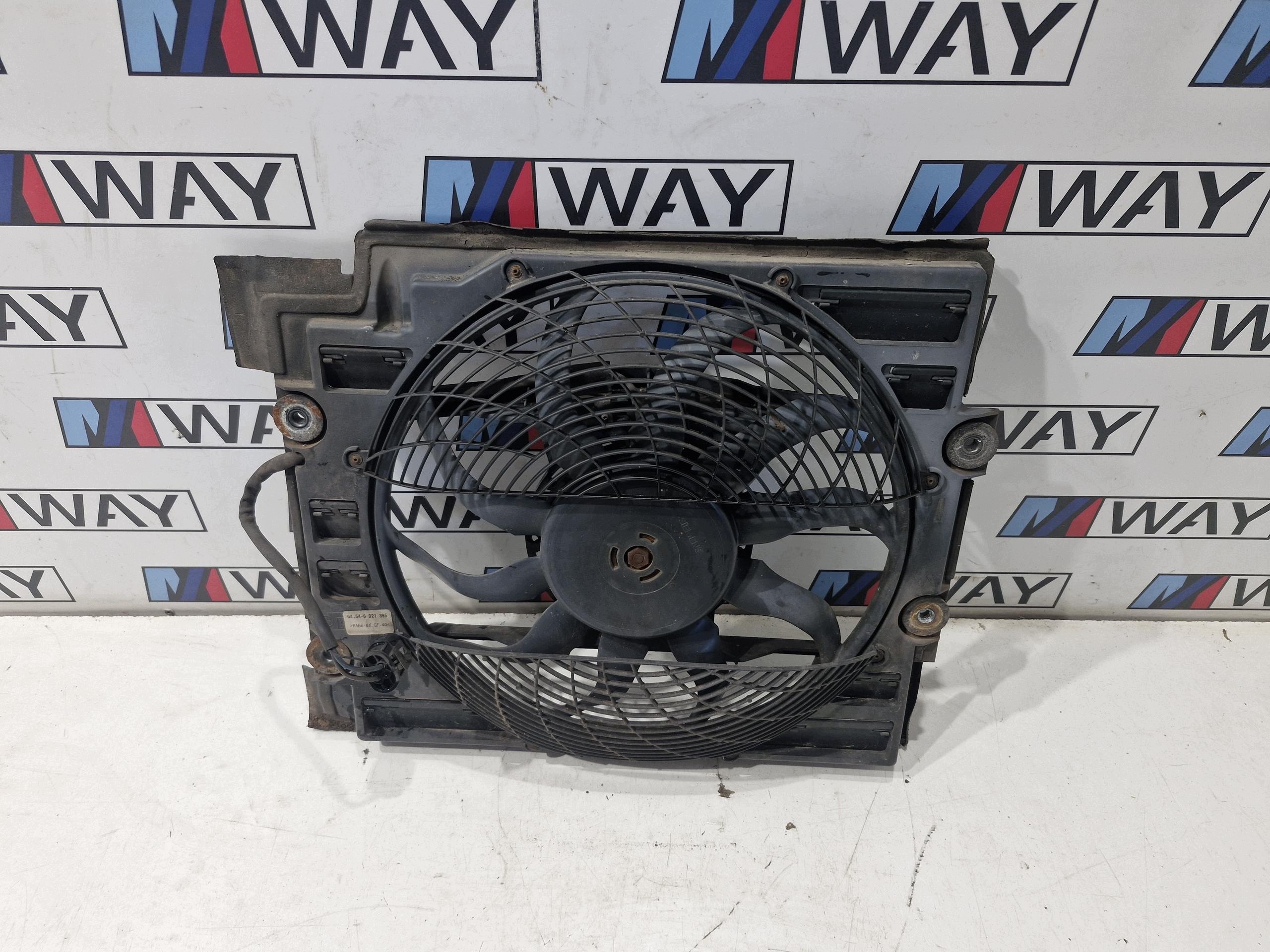6921395 BMW E39 Kühlergebläse