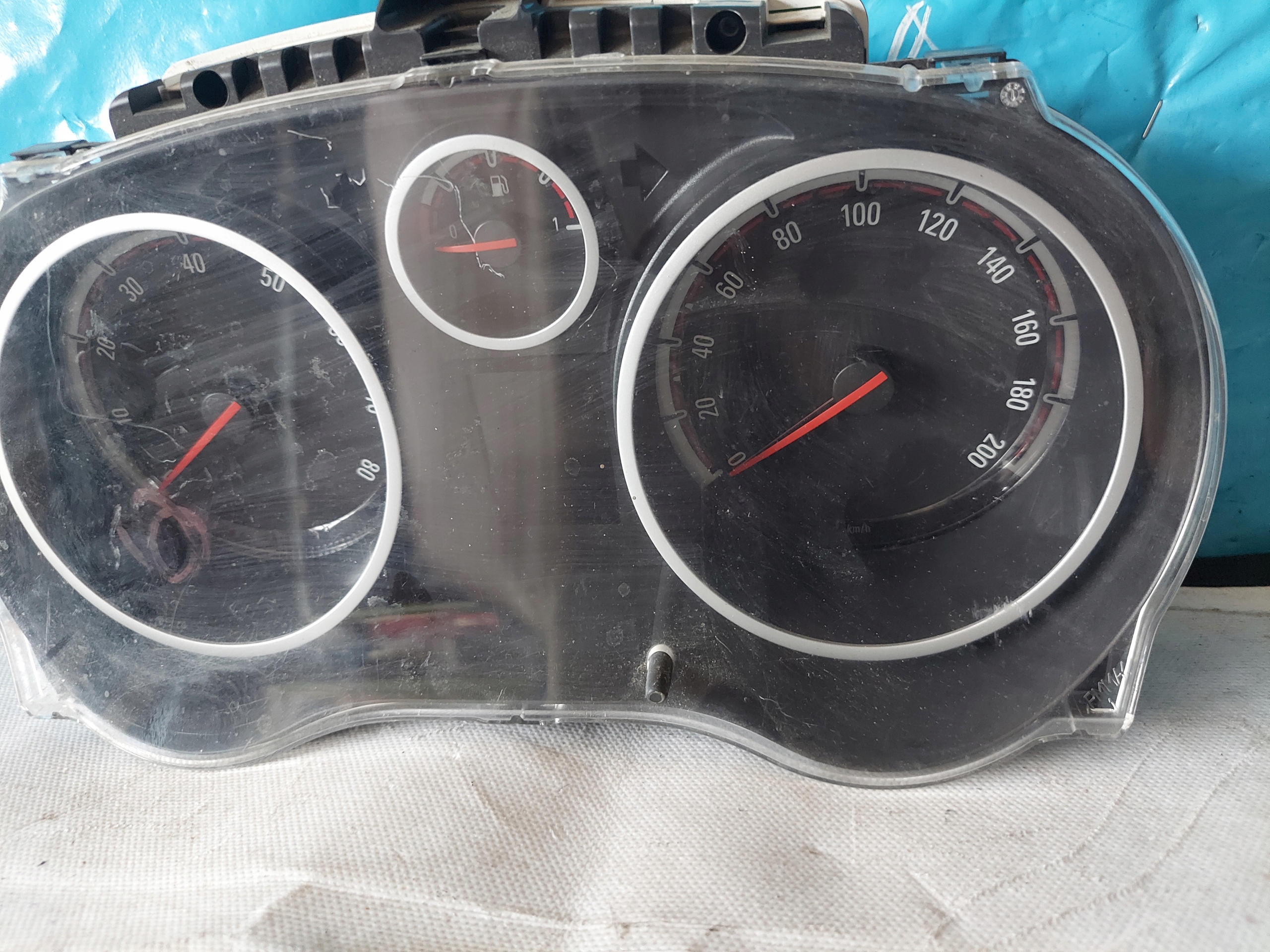 dials clock CORSA D 1.4 B P0013312057