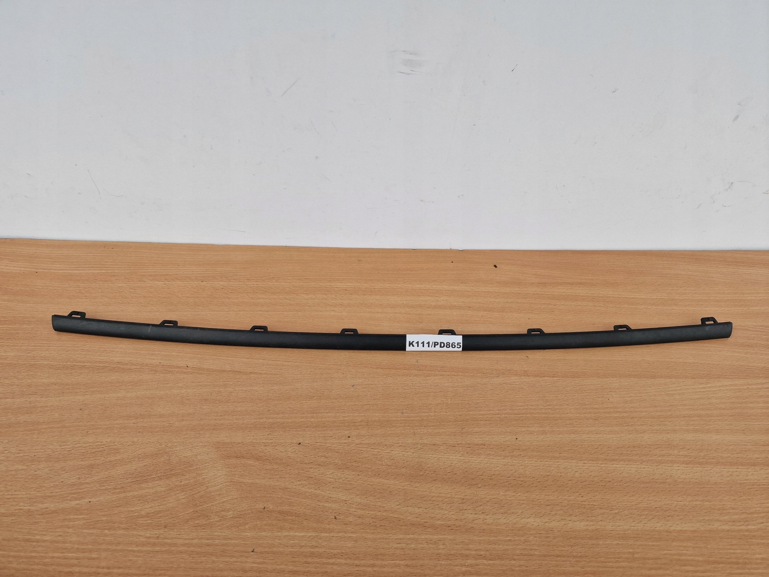 VW PASSAT B7 moulding of a bumper right front LISTEWKA
