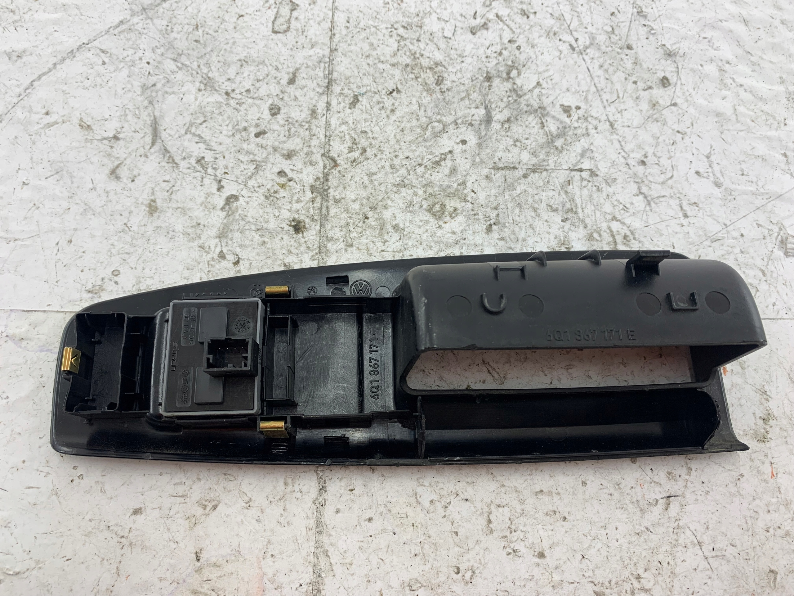 VW POLO 9N PANEL of the window left front driver´s