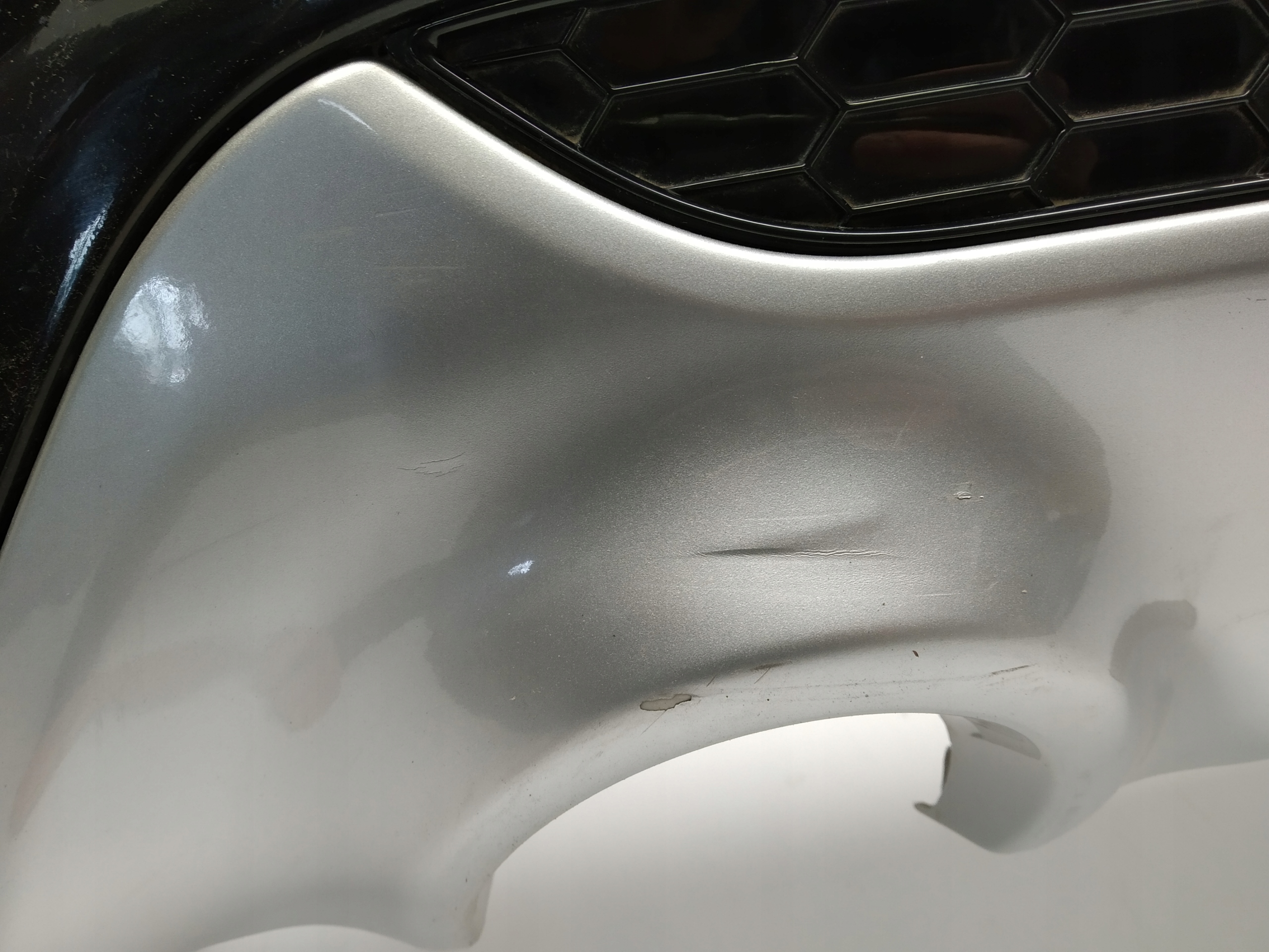 12+ Ford Kuga II Mk2 Titanium nárazník záď střed cerný 4xPDC