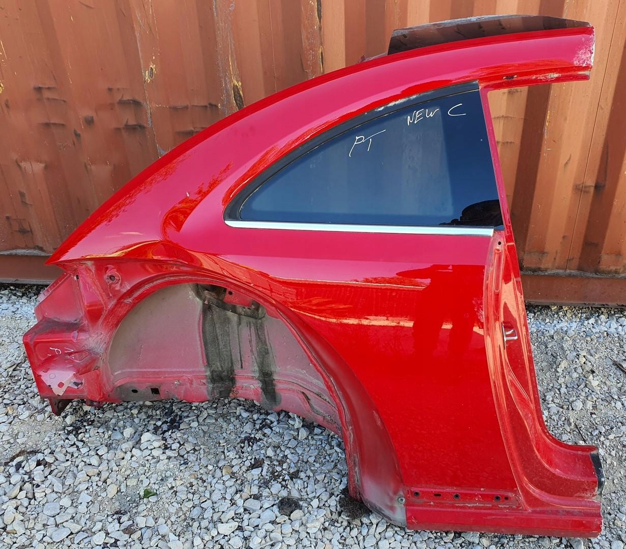 ЧЕТВЕРТИНА ПРАВИЙ ЗАД. ЗАДНЯ Ly3d VW НОВИЙ BEETLE II