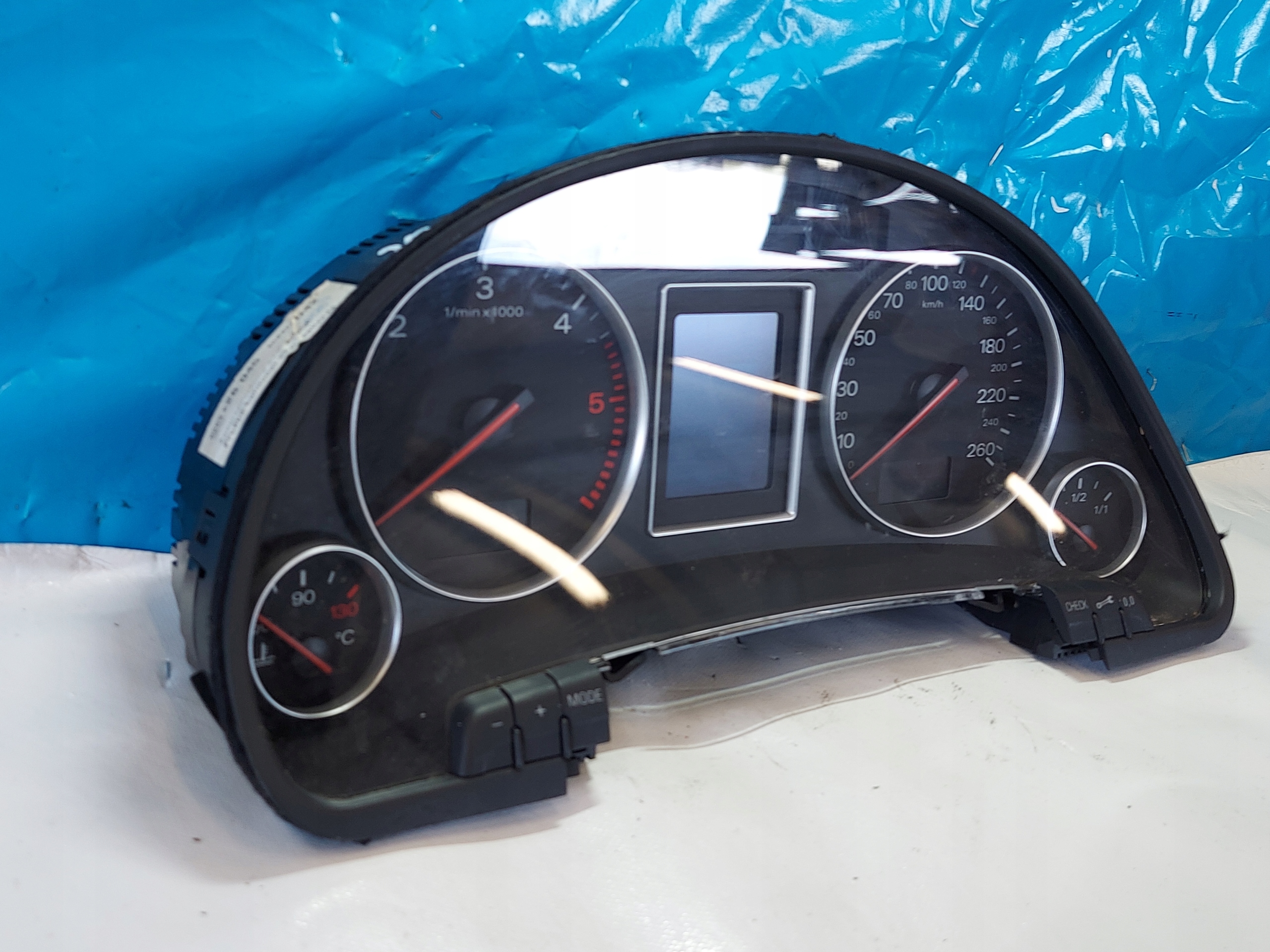 budíky hodiny A4 B5 1.9 TDI 4B0920900