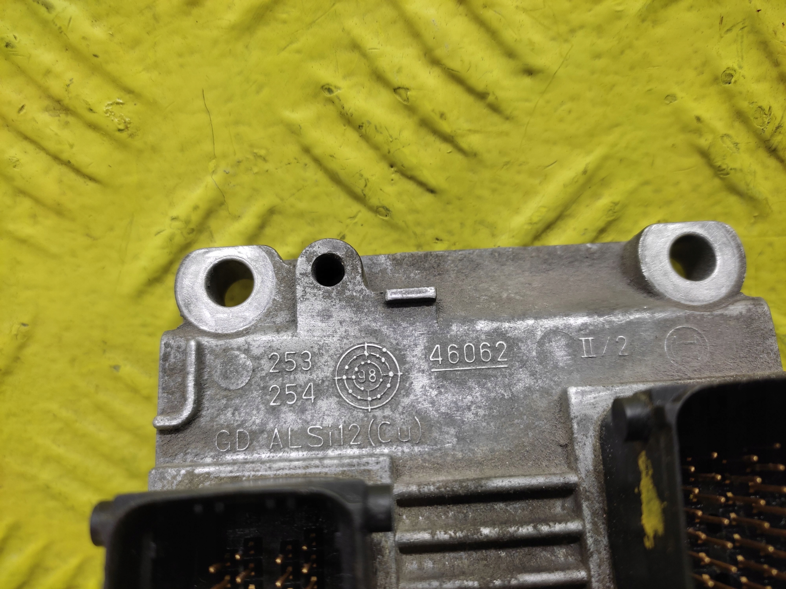 ALFA ROMEO 147 1.4 control unit of the engine 46062
