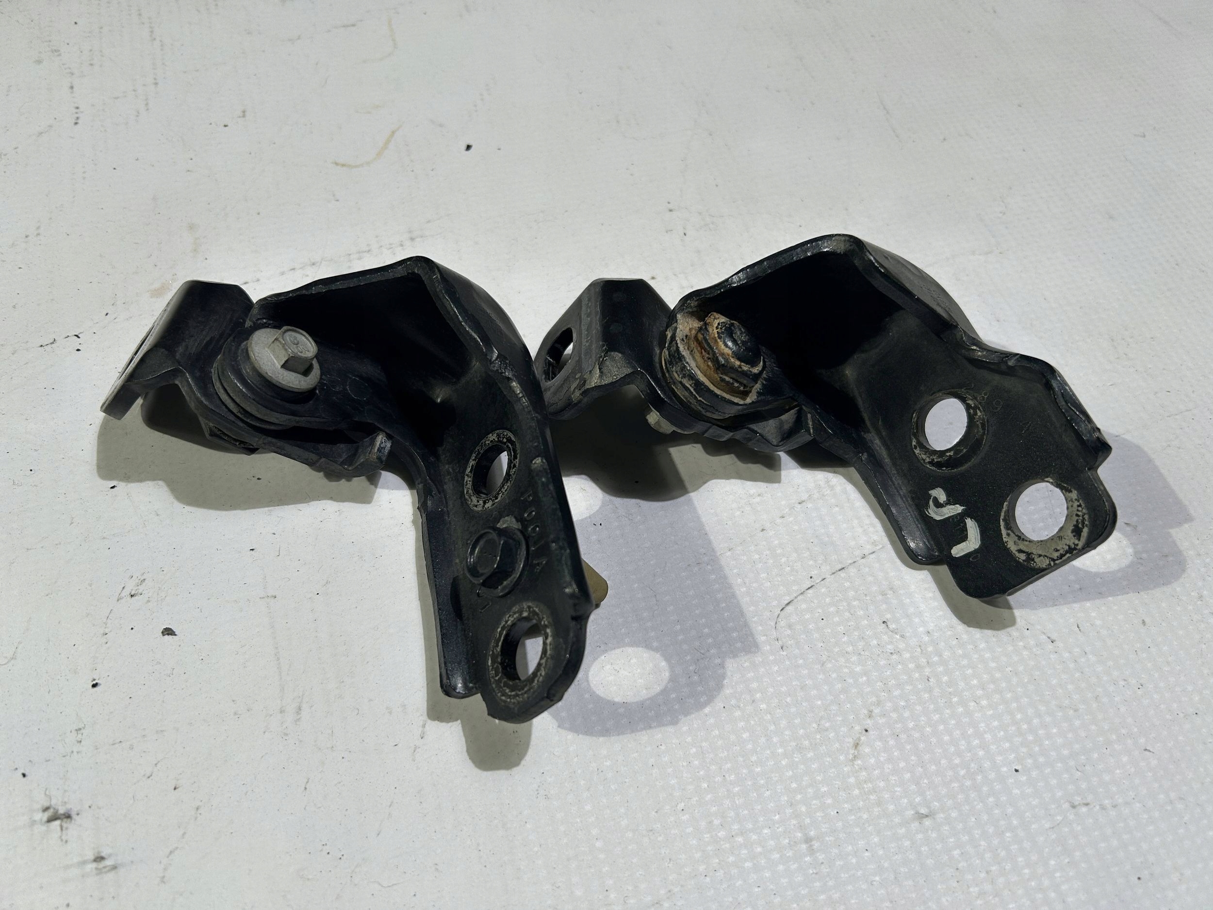 hinges door front front right Ford F-150 F150 2015r