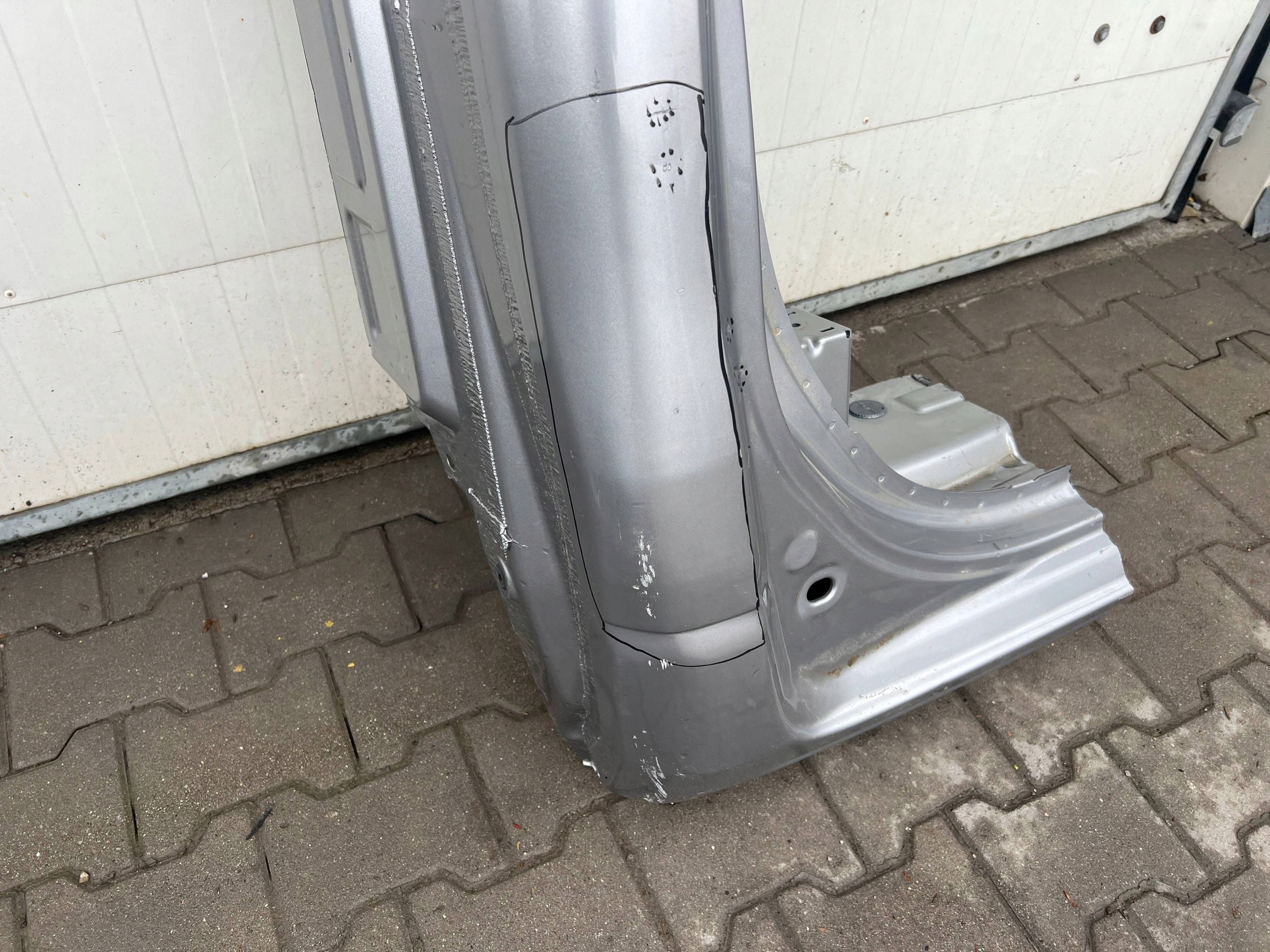 quarter rear corner paka threshold Dodge Ram 1500 2019+