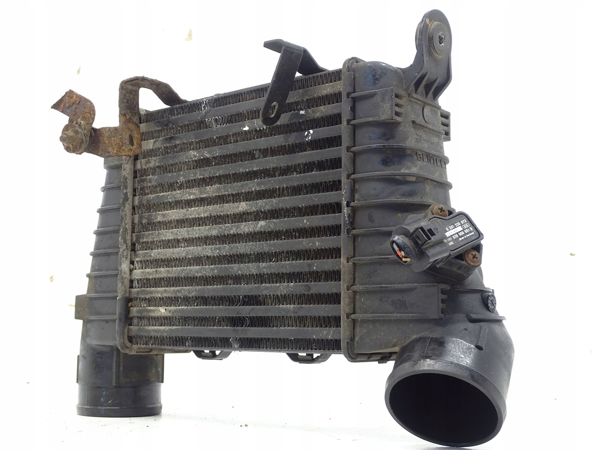INTERCOOLER links BENTLEY CONTINENTAL 3W0145803A