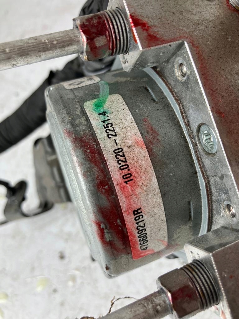 pump ABS SANDERO III 1.0 SCE 476609484R