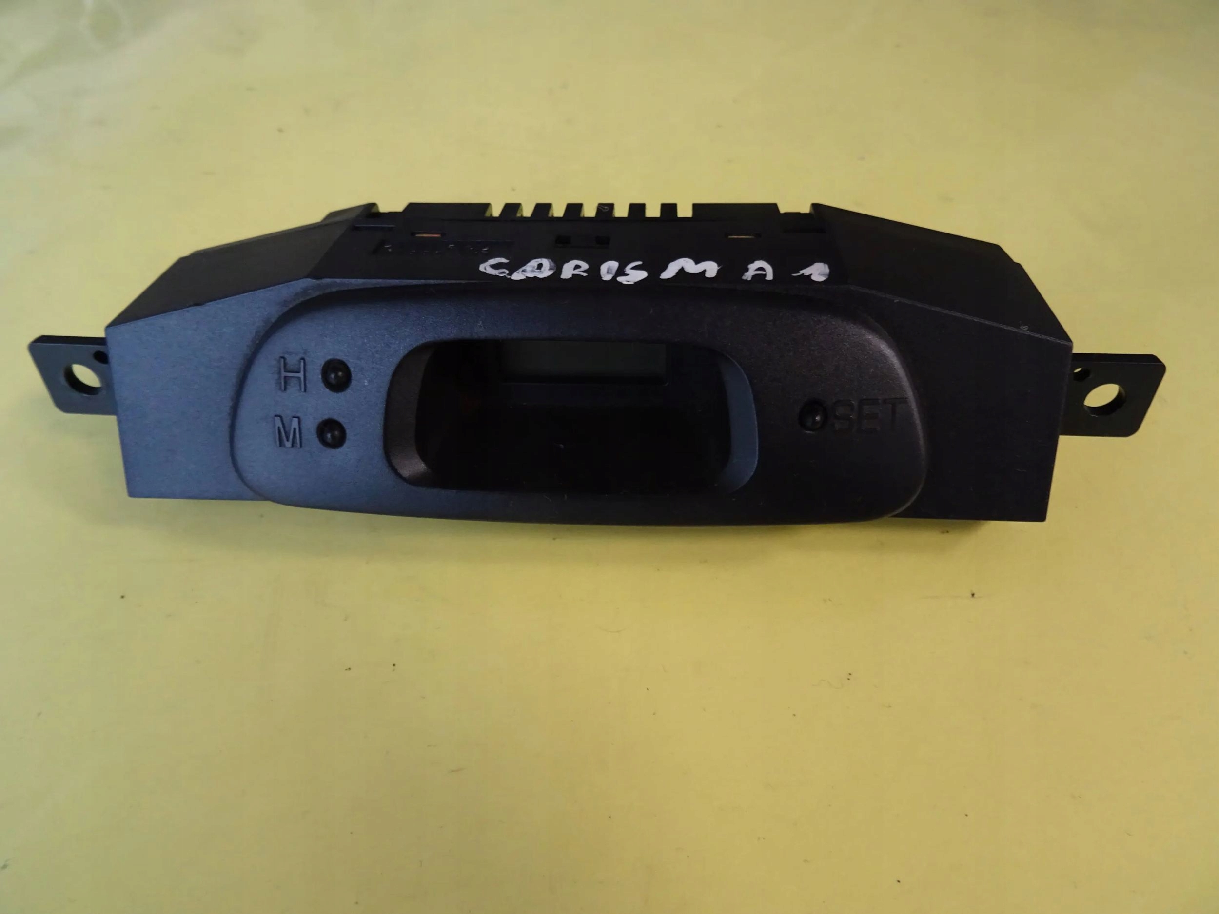 дисплей mitsubishi CARISMA MR114346 / 94892 NR331