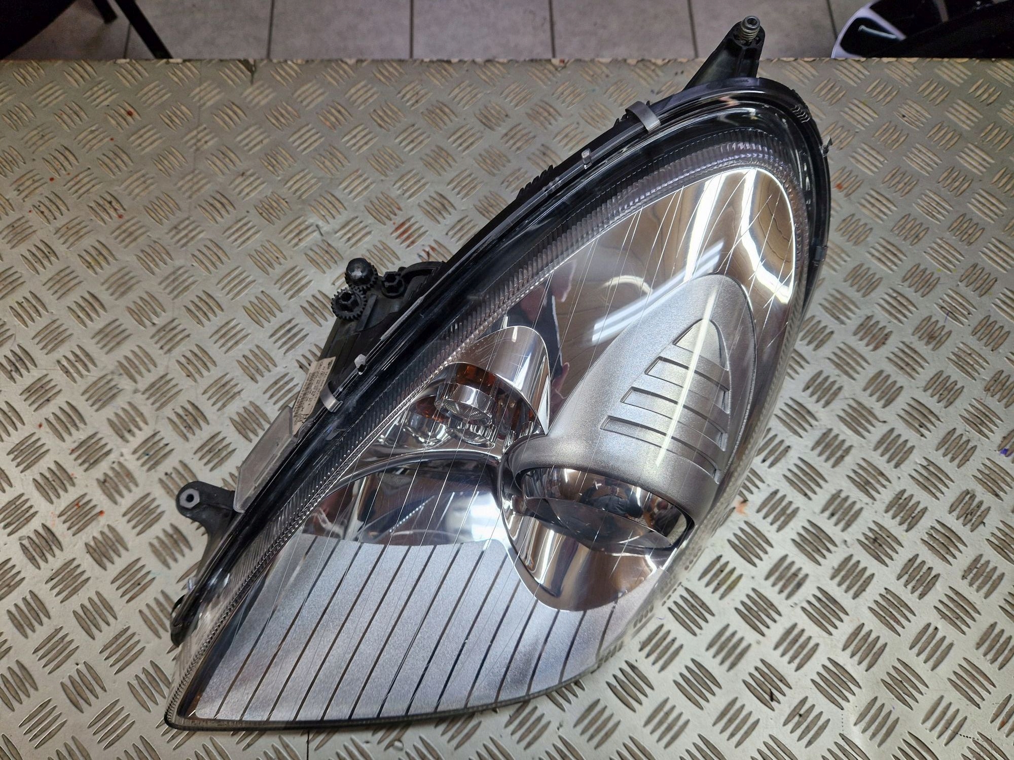 Licht rechts oder links vorne MERCEDES SLK W171 R171 2004R->